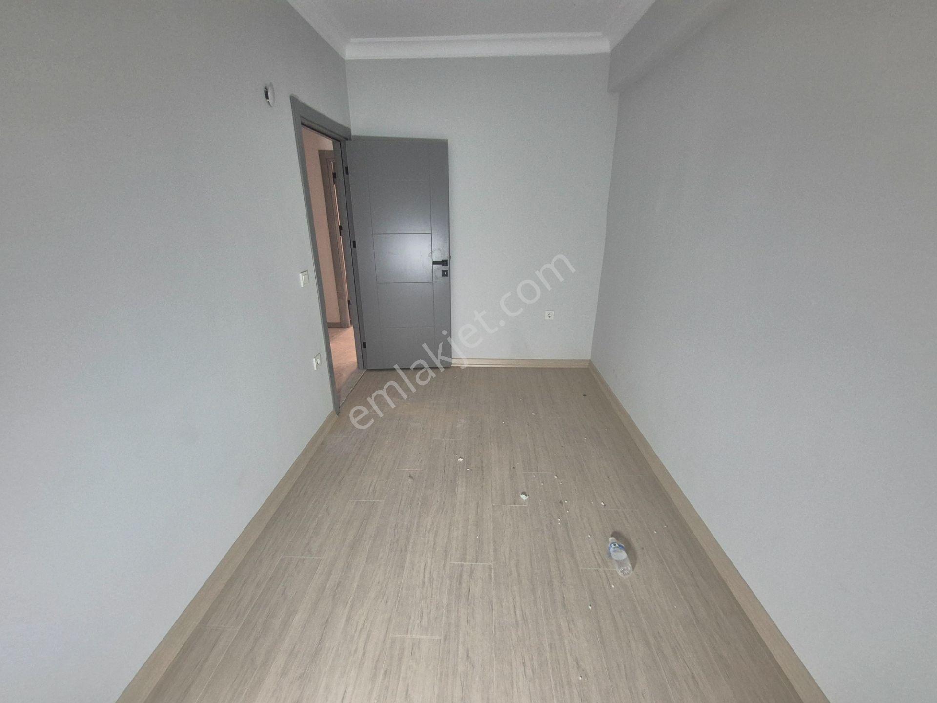 Armaxdan Bağlarbaşında Satılık 2+1 Fırsat Daire - Görsel 19