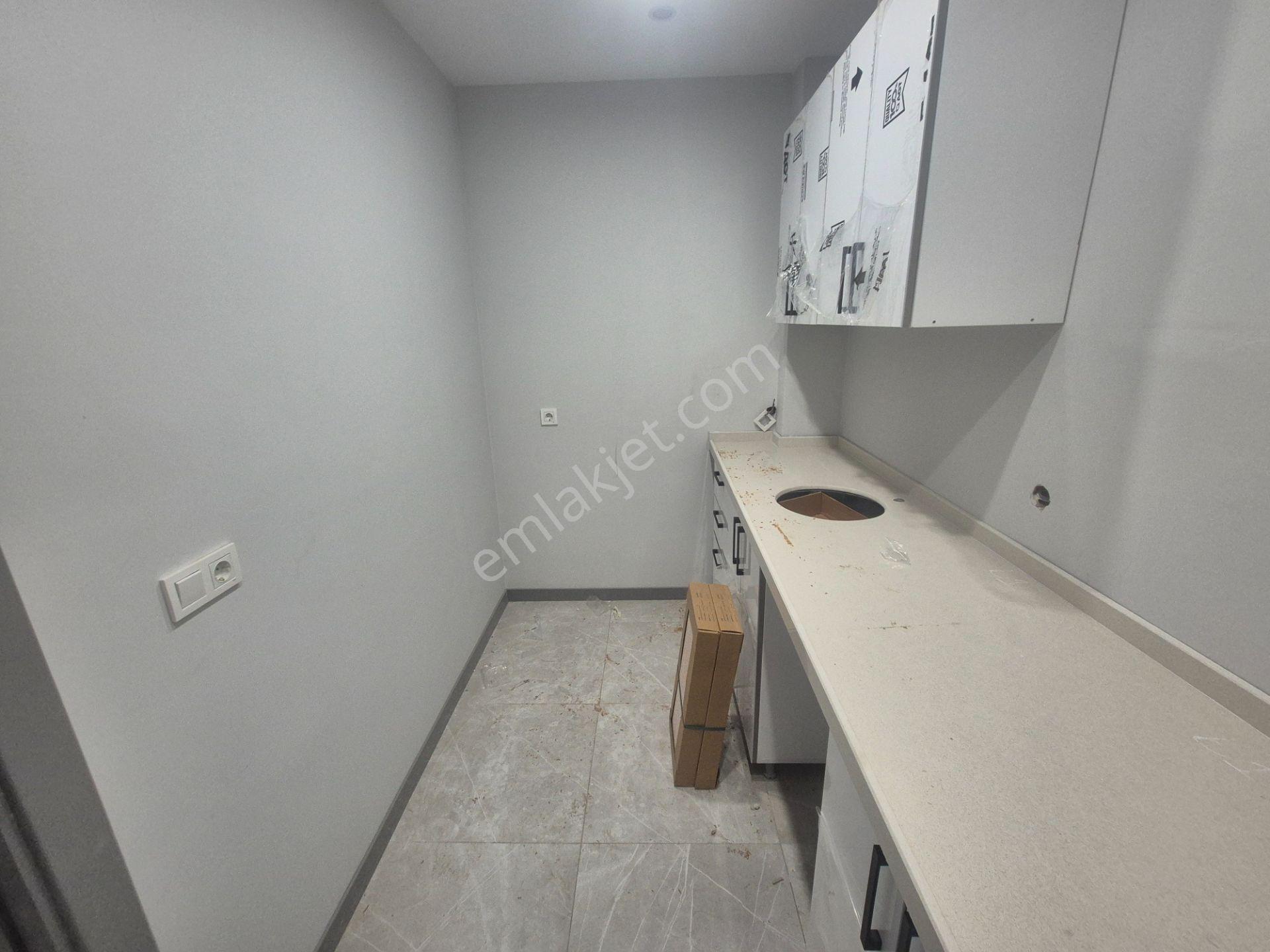 Armaxdan Bağlarbaşında Satılık 2+1 Fırsat Daire - Görsel 8