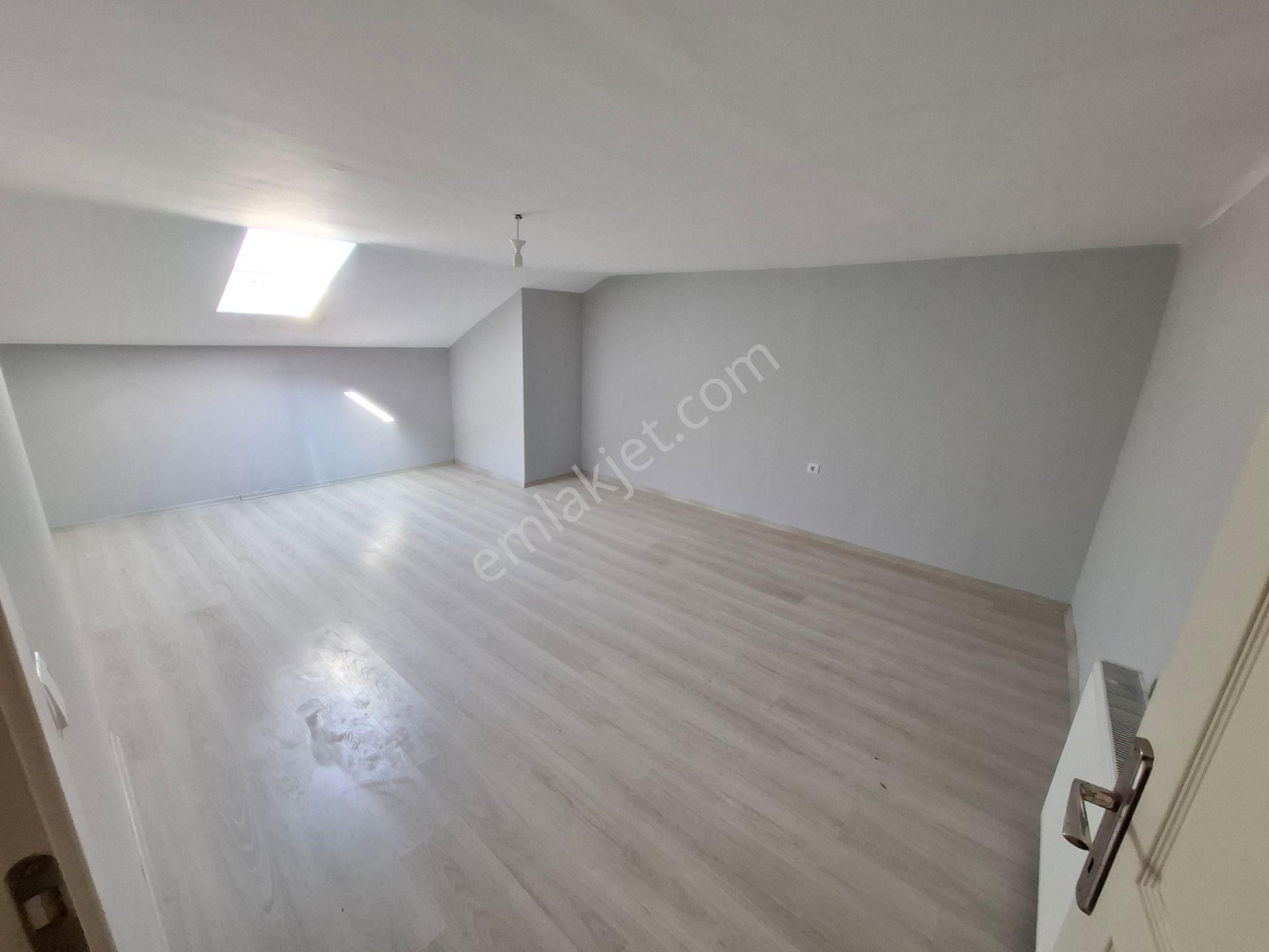 Karşıyaka Mah Satılık 3+1 Site Dairesi - Görsel 15