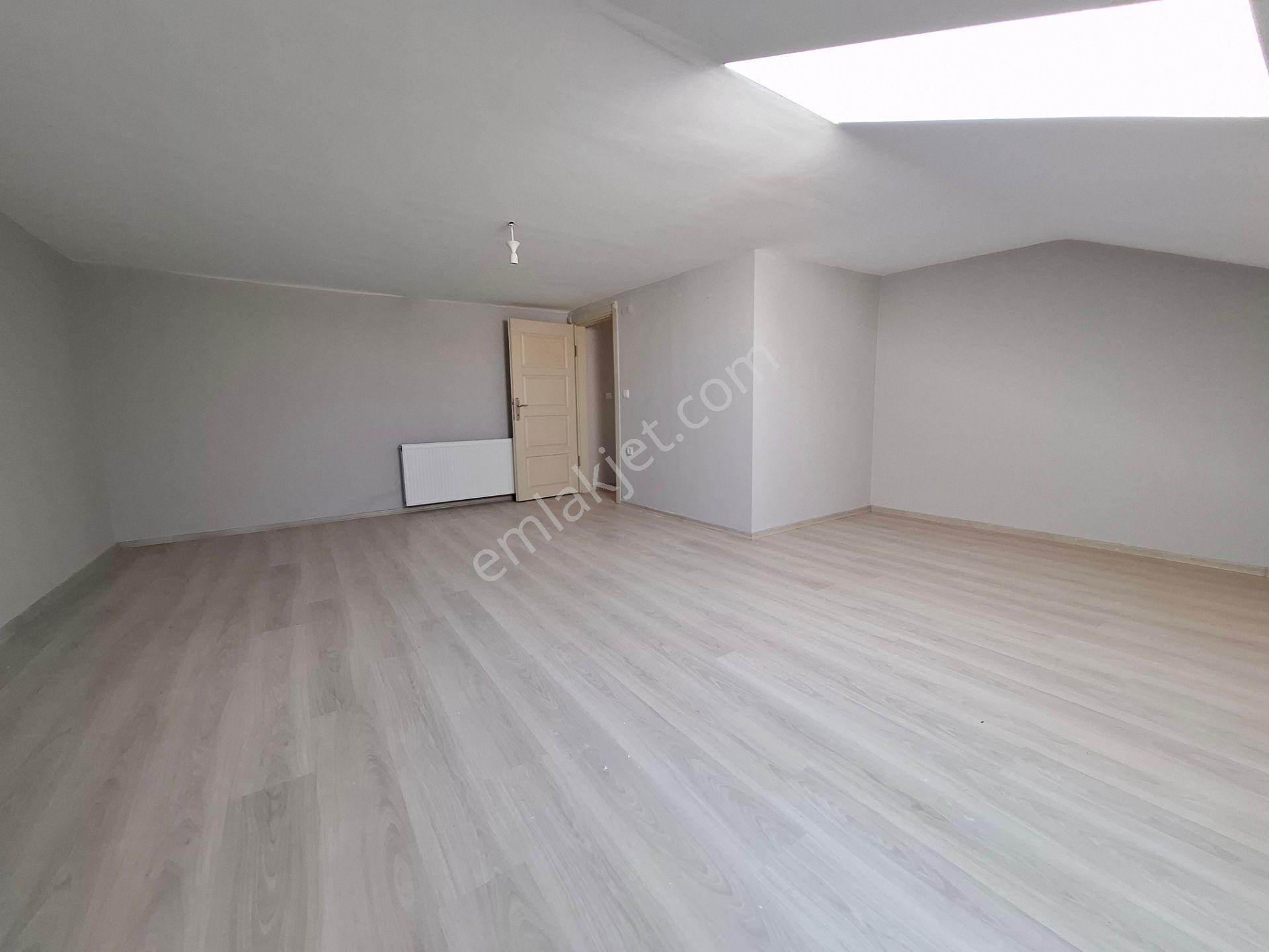 Karşıyaka Mah Satılık 3+1 Site Dairesi - Görsel 17
