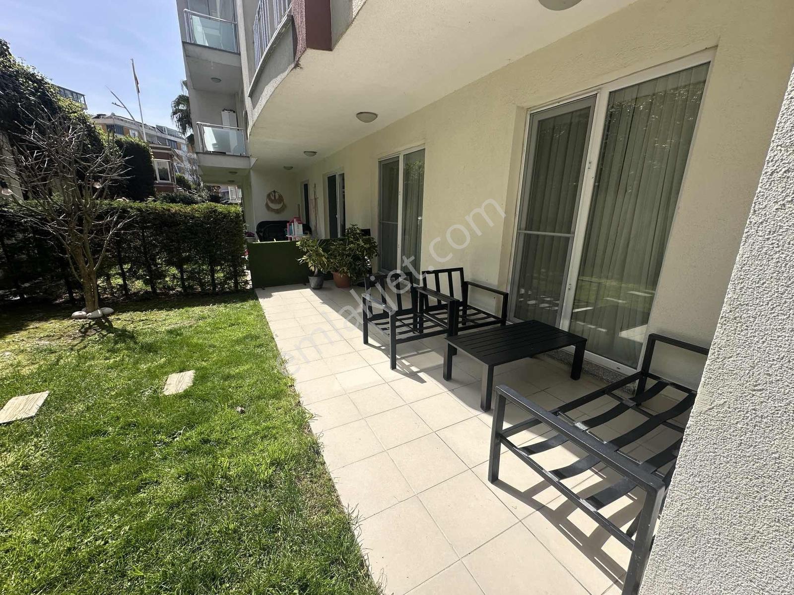 Büyükçekmece Pınartepe Aileye Uygun Havuzlu 2+1 Bahçe Katı - Görsel 14