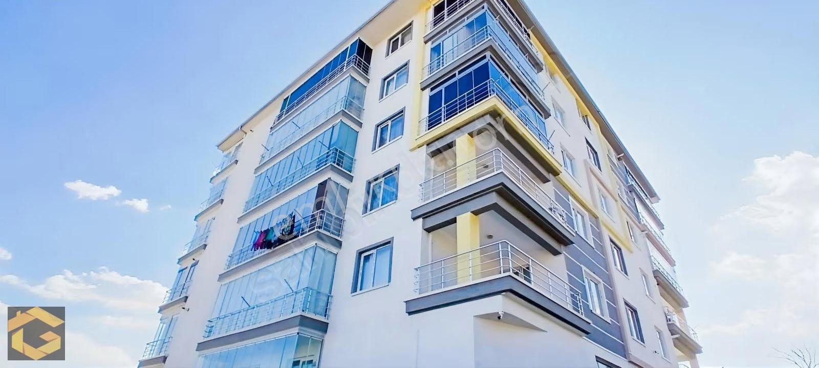 Feridun Çelikte 3+1 Satılık Site Dairesi - Görsel 26