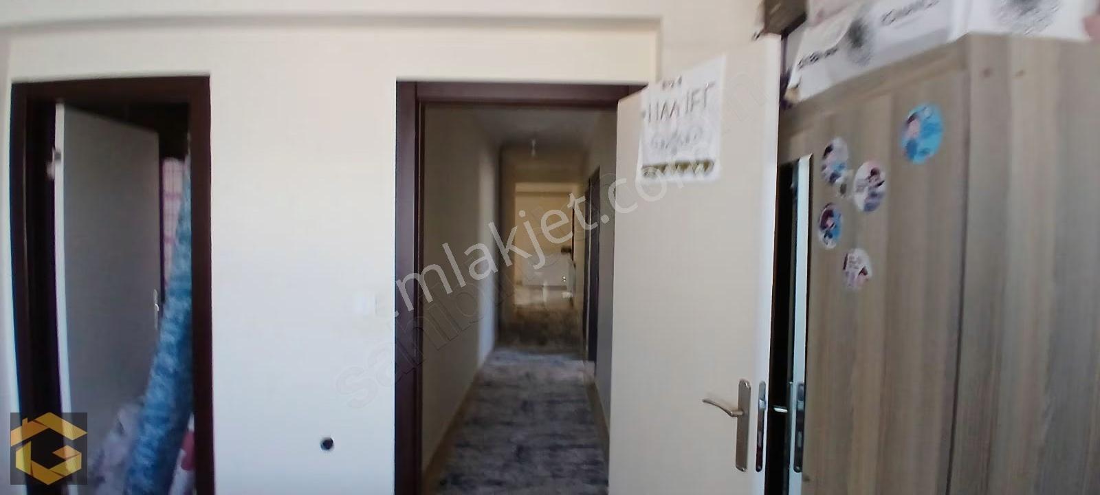 Feridun Çelikte 3+1 Satılık Site Dairesi - Görsel 14