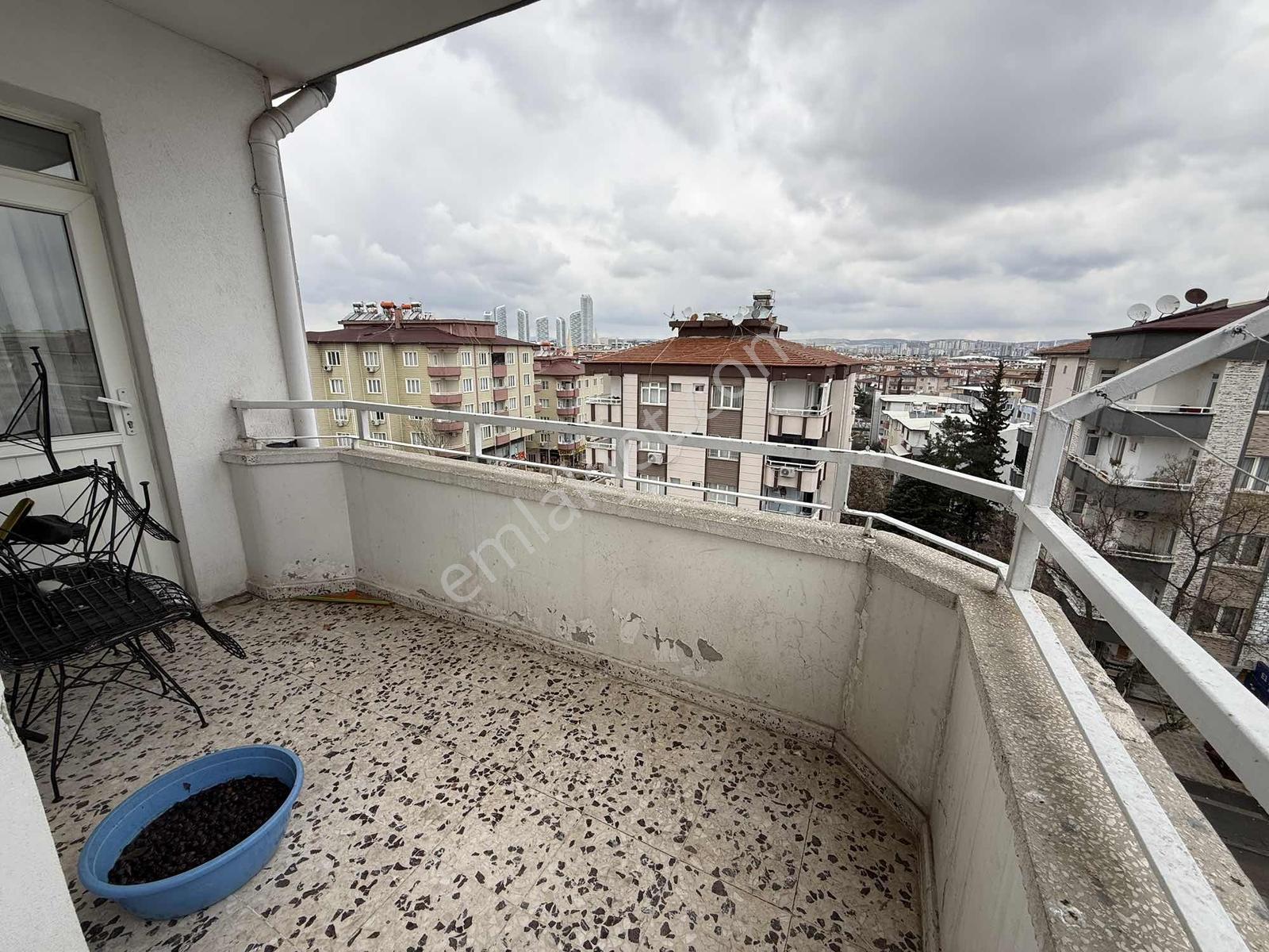Uzaydan Deniz Mahallesinde Geniş Bakımlı Daire - Görsel 22
