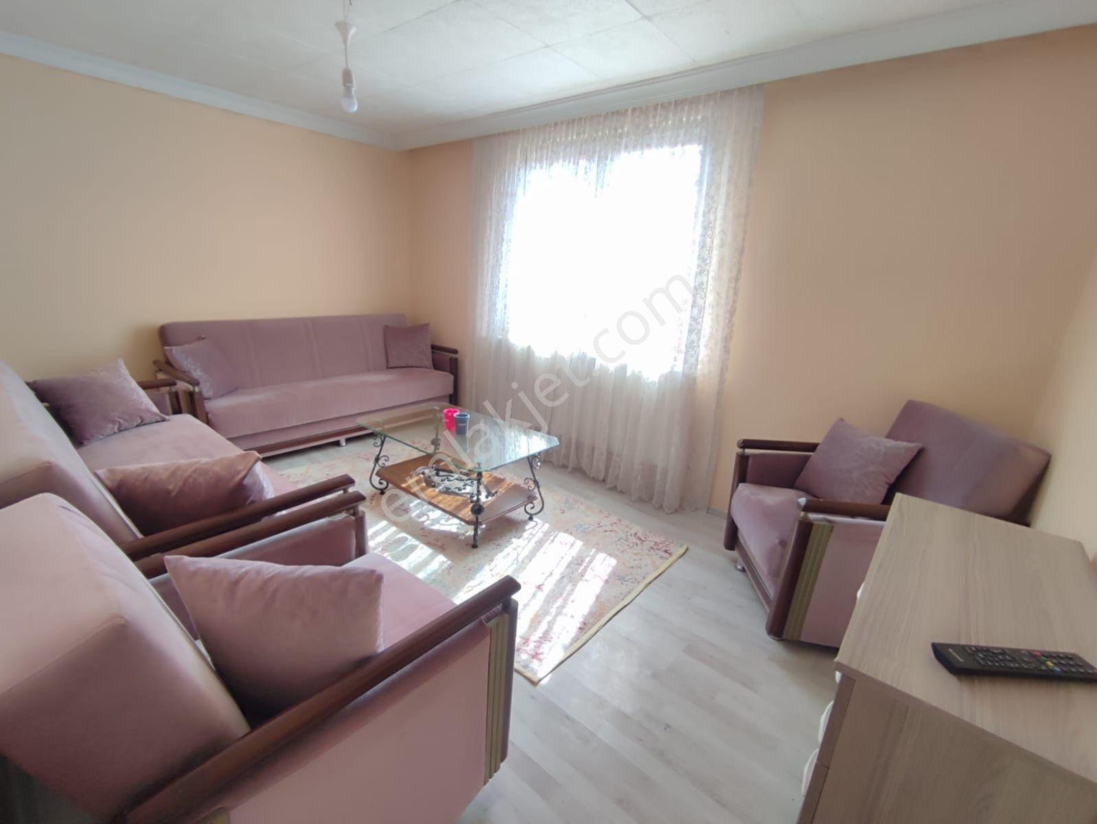 Hazır Kurulu 4 Kişiye Kadar Fatura - Isınma Dahil Eşyalı Daire ! - Görsel 4