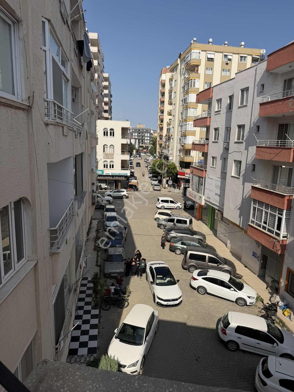 Erdemli Merkez Plaj Yolunda Satılık 3+1 - Görsel 5