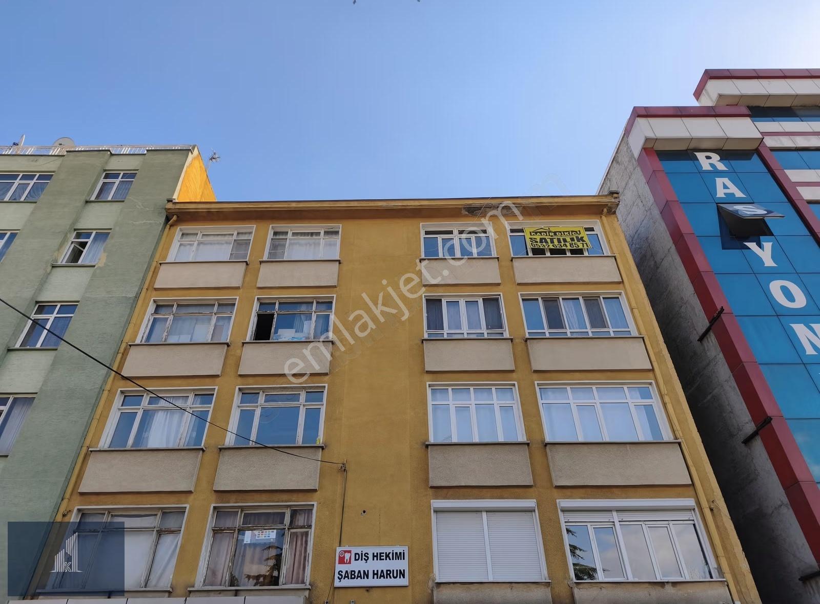 Kadir Dikici'den Zindankale Diş Sağlığı Karşısı Satılık 3+1daire