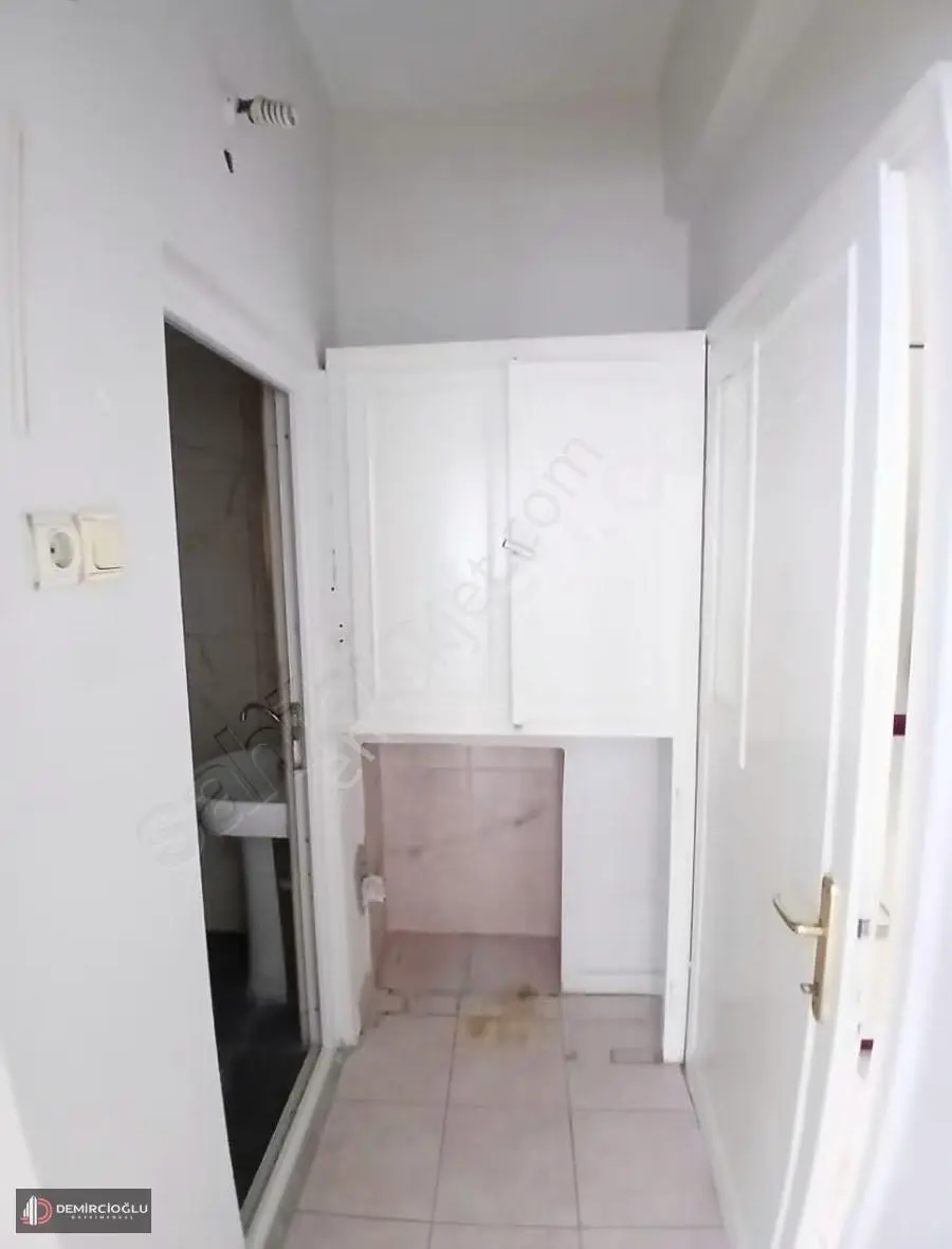 Aydınlıkevler De Kentsel Dönüşümlük 3+1satılık Daire - Görsel 2