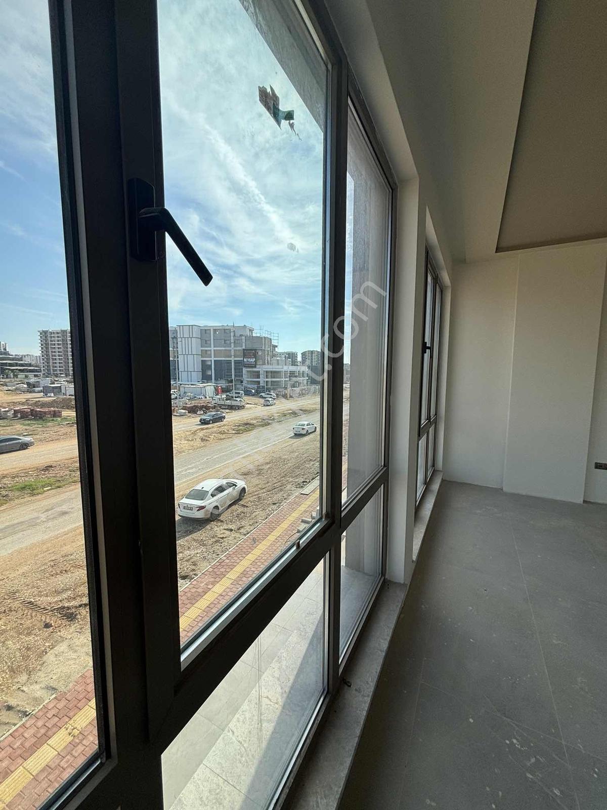 Trion Emlak - 40'lık Yola Cephe Kiralık Ofisler - Görsel 3