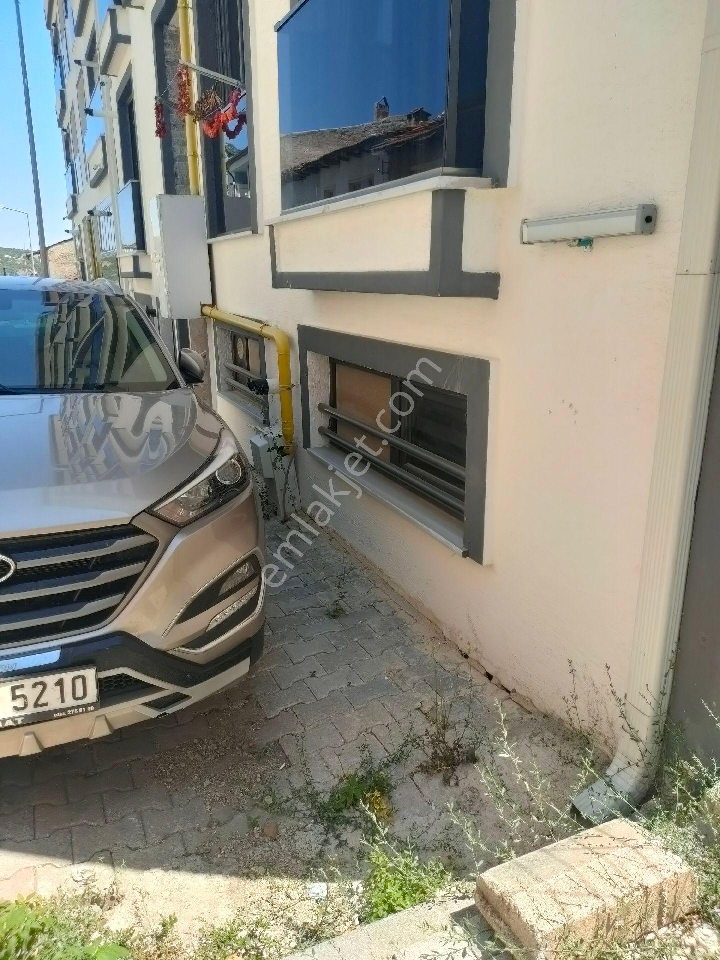Bilecik Merkezde Eşyalı Satılık 1+1 Daire - Görsel 19