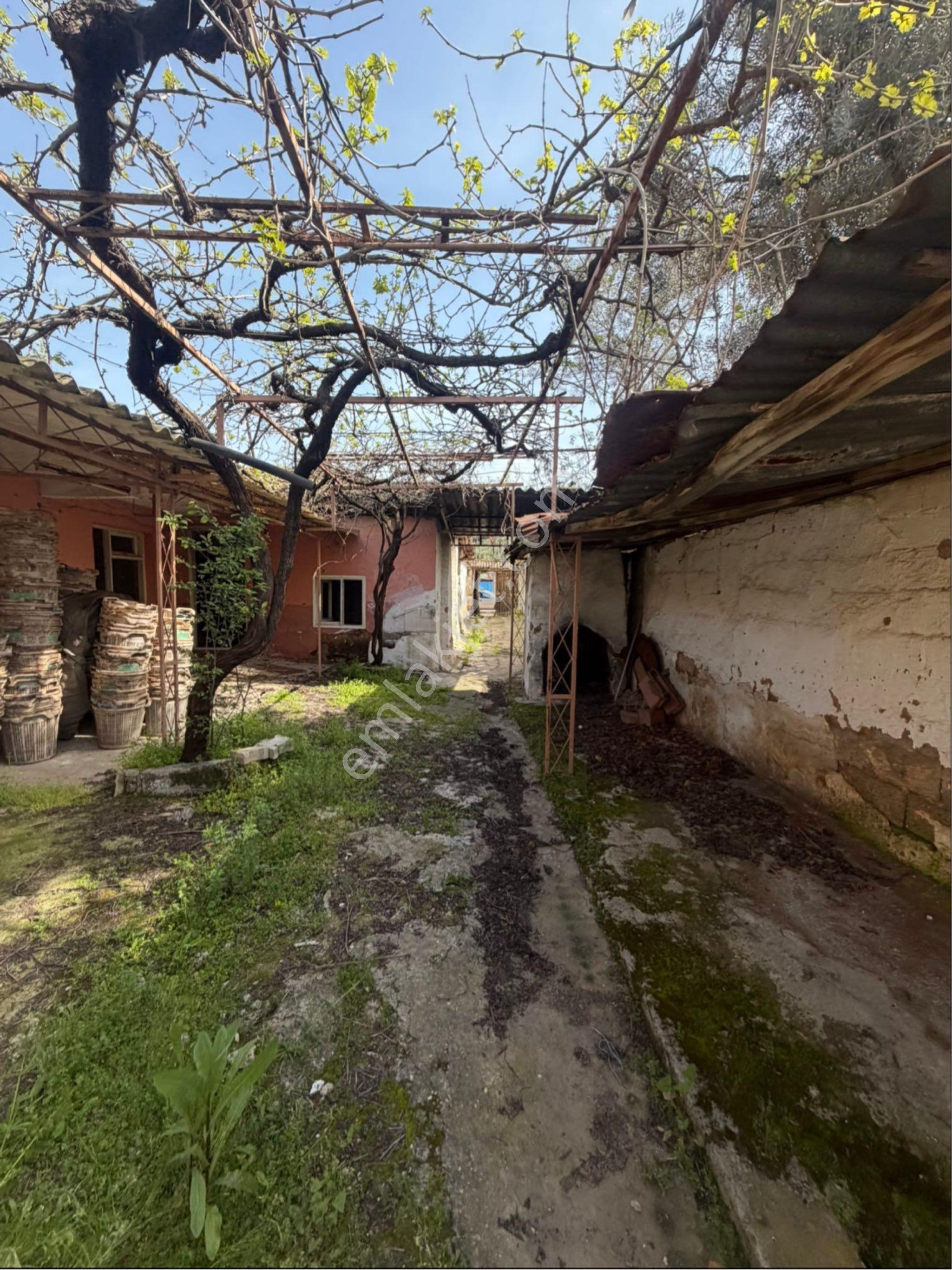 Manisa Ahmetli Barbaros Mahallesi 540m2 Avlulu Ev - Görsel 29