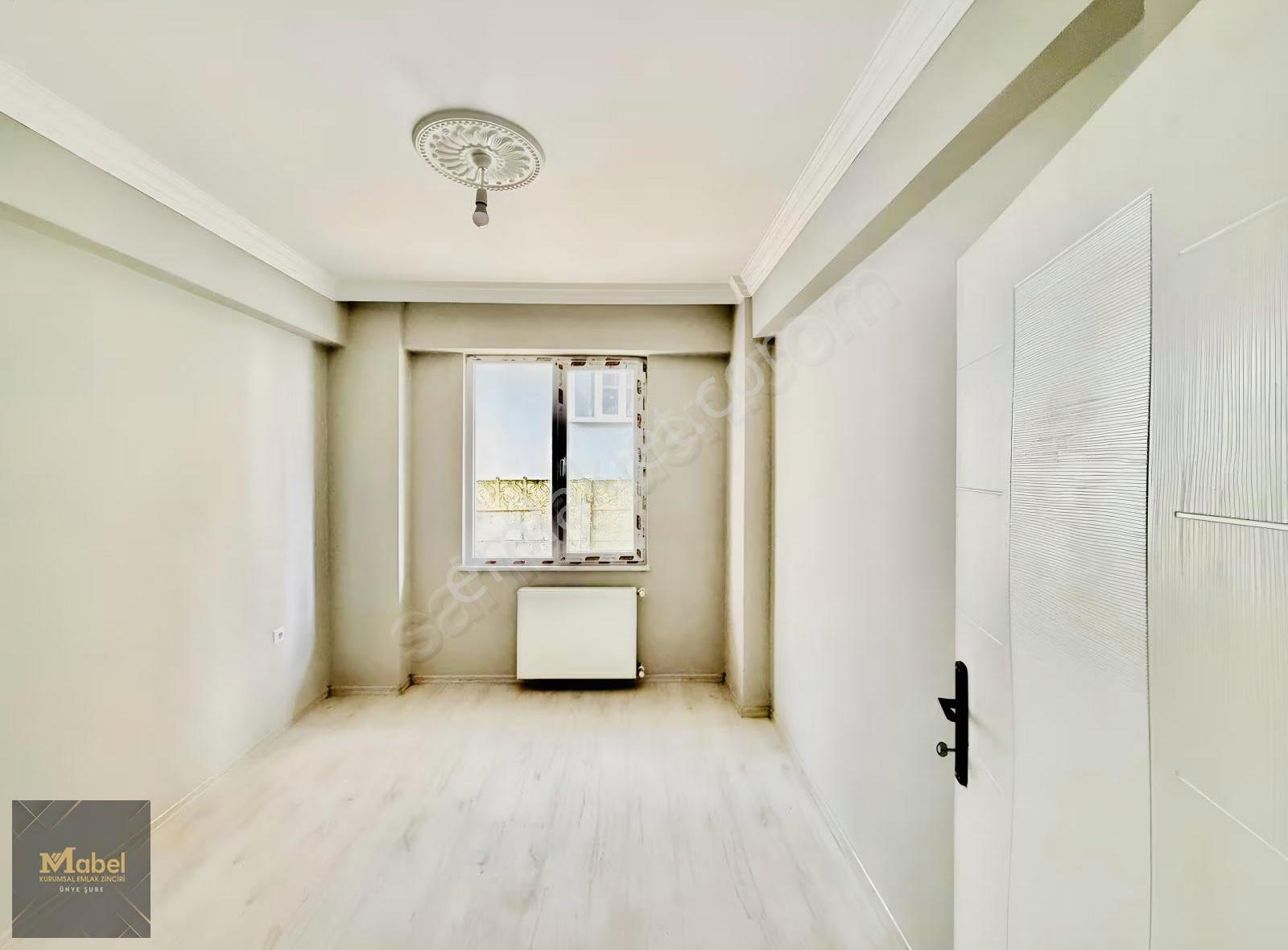 Sıfır Çarşı İçerisi Oturuma Hazır 2+1 Balkonlu Kiralık Daire - Görsel 8