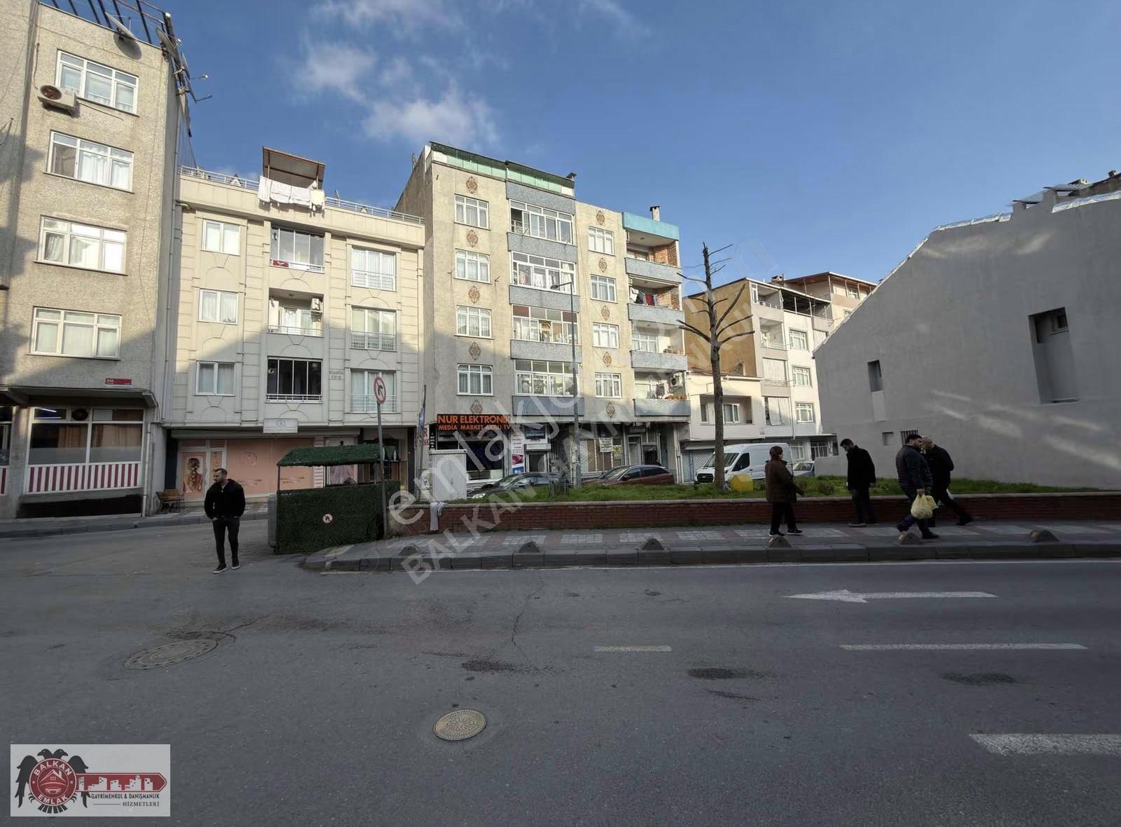Bağcılar Çınar Mahallesinde Satılık Kiracılı Dükkan - Görsel 2