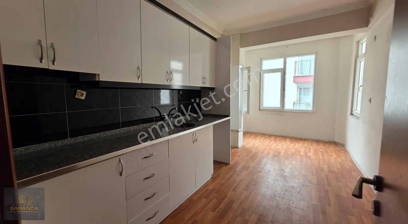 Kumluca Merkezde 3+1 Kiralık Daire - Görsel 15