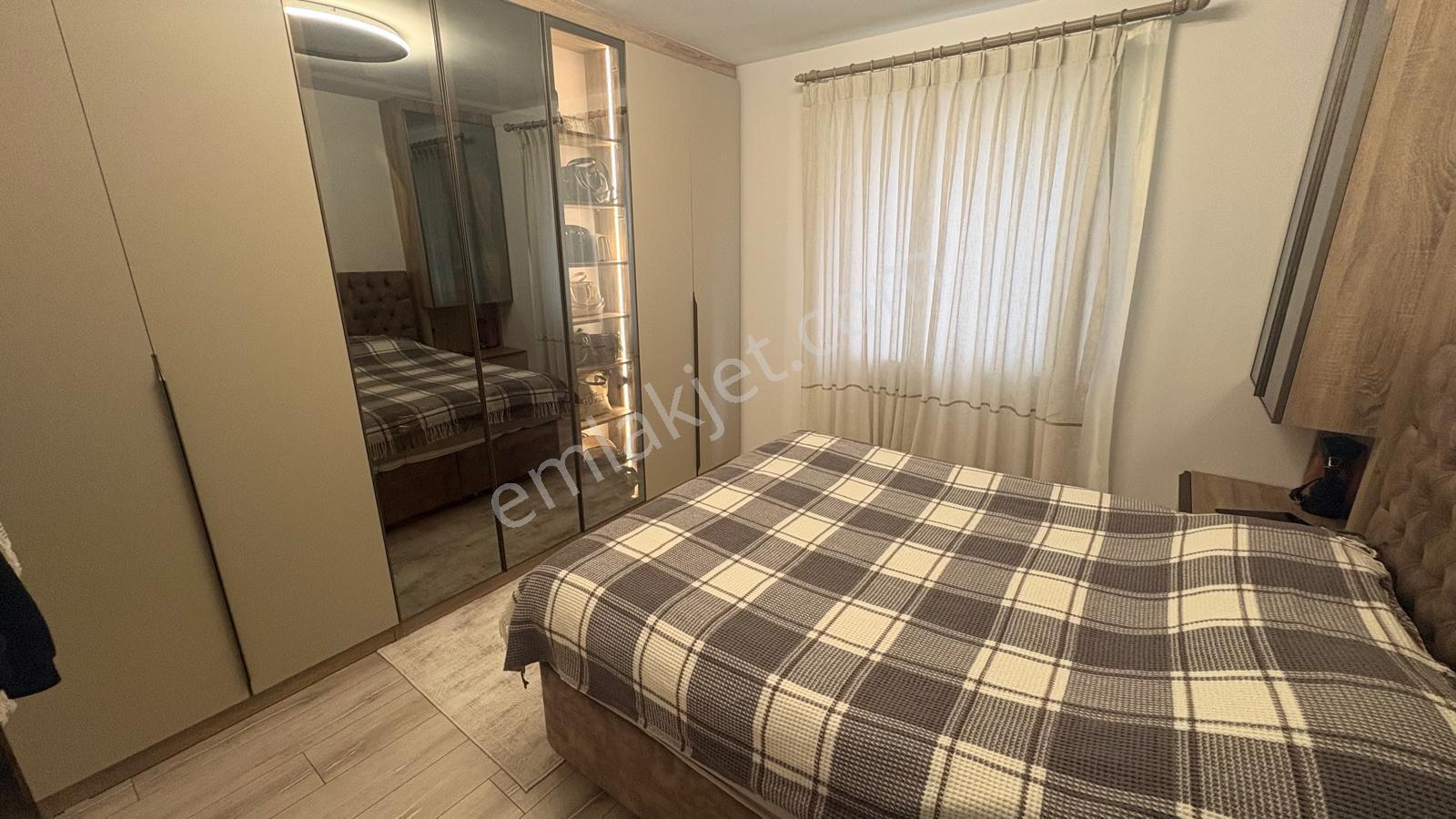 Maltepe 'de Ulaşım Noktalarına Yakın Geniş Ferah 3+1 Daire - Görsel 24