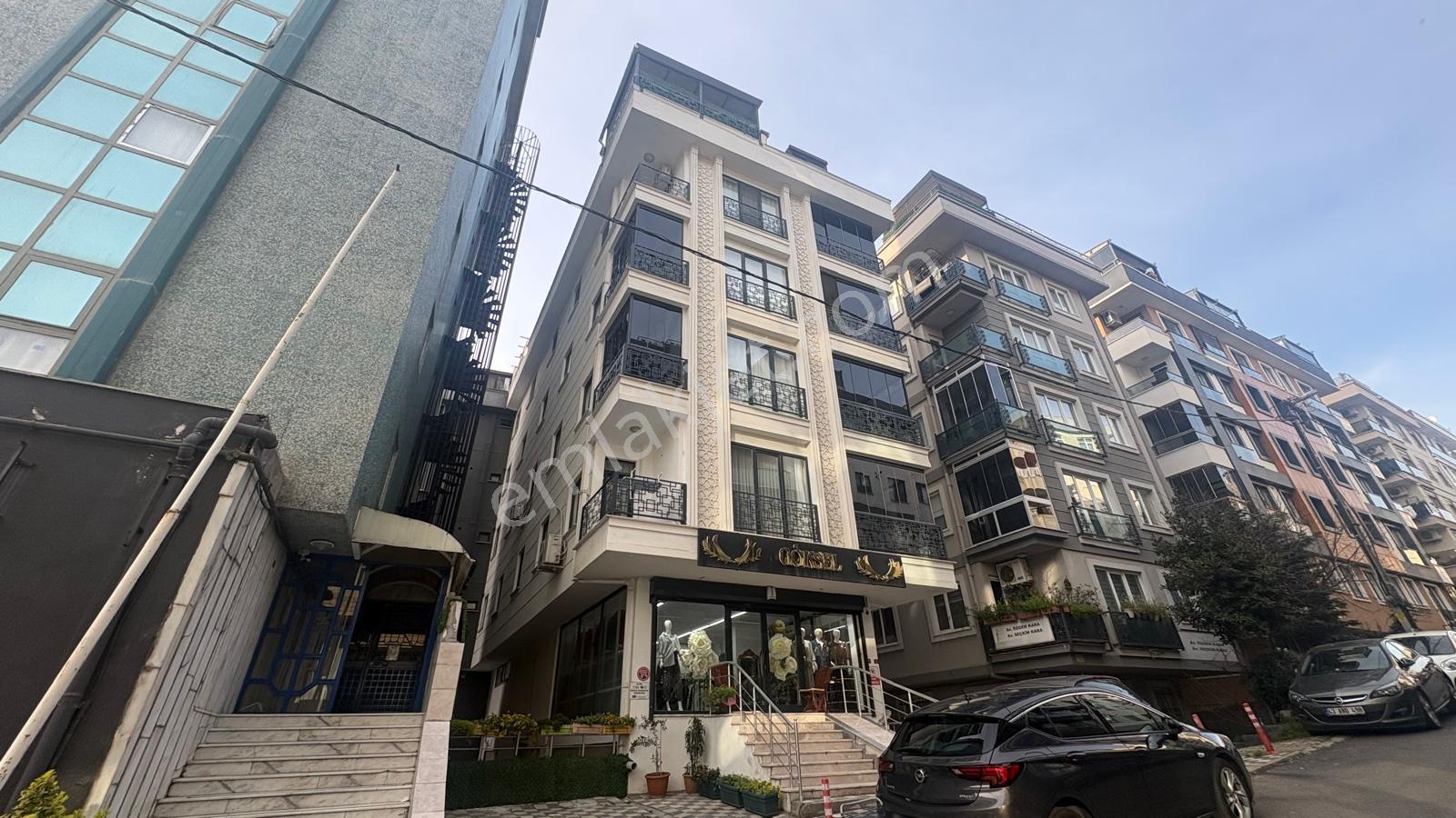 Maltepe 'de Ulaşım Noktalarına Yakın Geniş Ferah 3+1 Daire