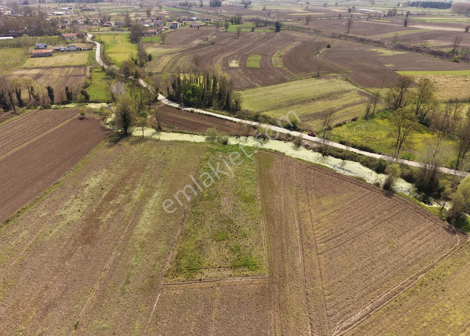 Emlak Evim Su Kenarı 1866 M2 Satılık Tarla - Görsel 14