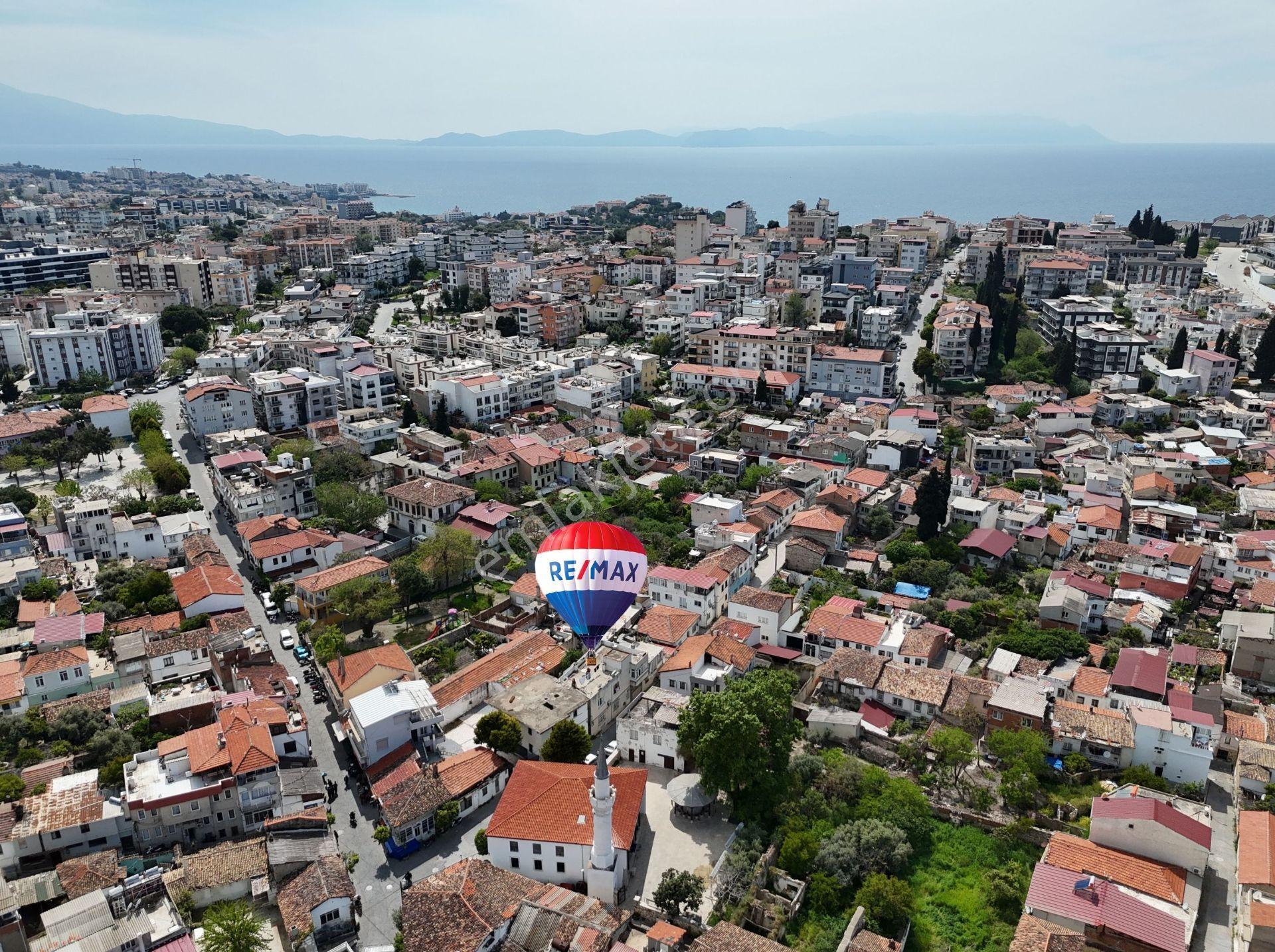 Kuşadası Şehir Merkezinde Satılık 3+1 Daire - Görsel 2