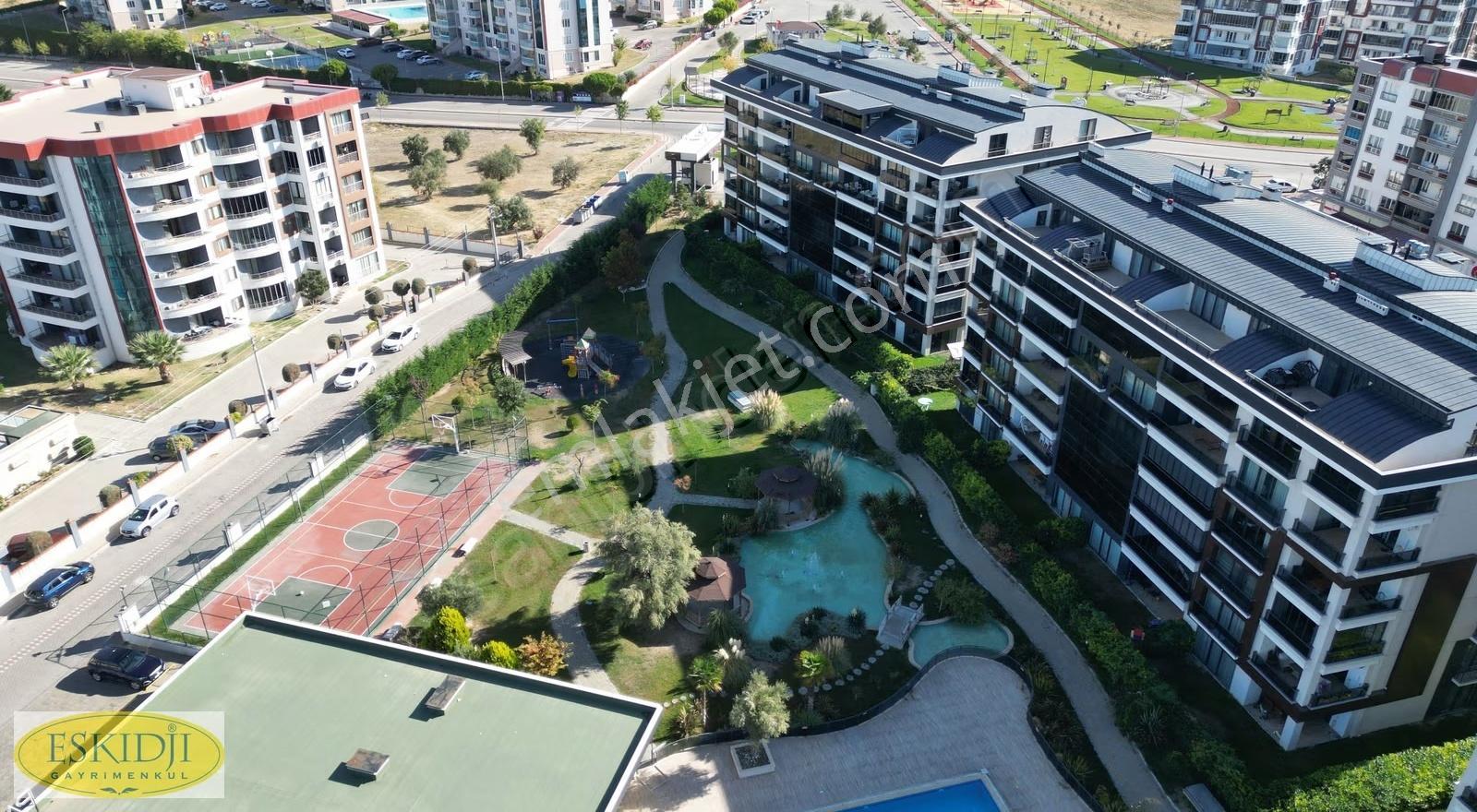 Çanakkale Kepez Park O'lıve Sitesi Satılık Arakat 2+1 Daire.