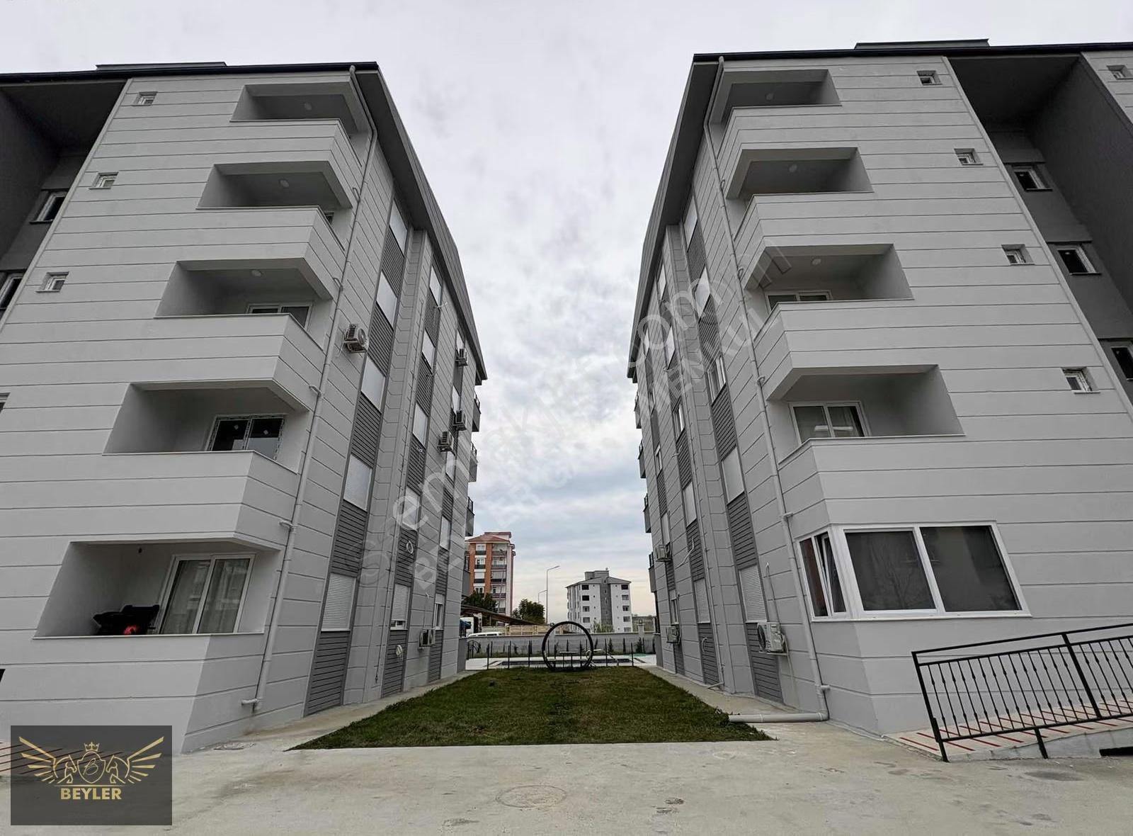 Serik Gedik Mevkiinde Havuzlu Site 2+1 Sıfır Lüks Kiralık Daire - Görsel 21