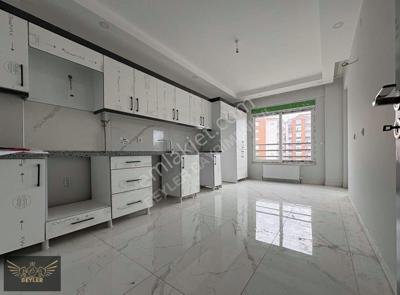 Serik Gedik Mevkiinde Havuzlu Site 2+1 Sıfır Lüks Kiralık Daire - Görsel 12