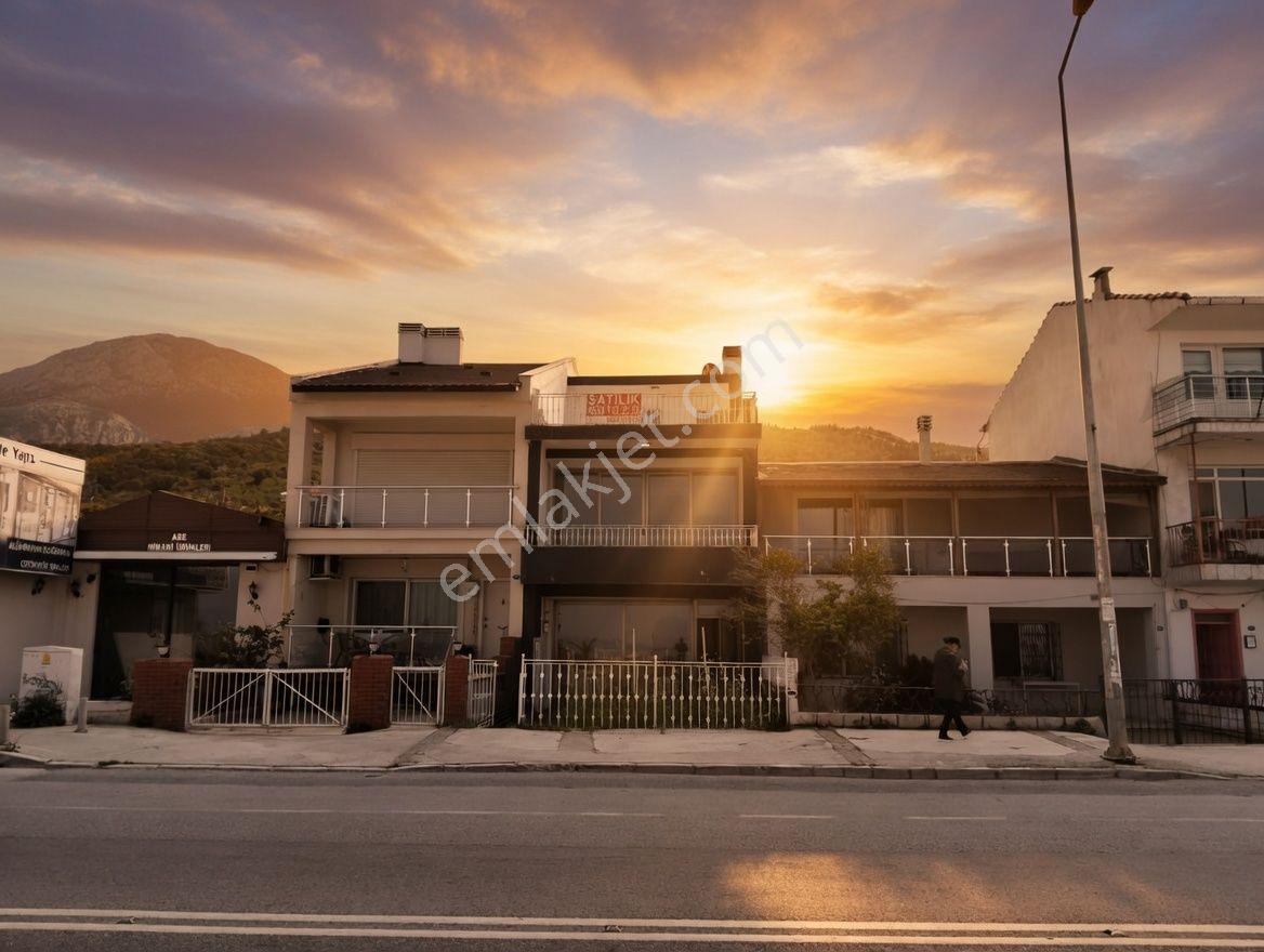 Leb-i Derya Konumda Yaşam Ve Ticari Değeri Yüksek Yatırım Fırsatı 🌊 - Görsel 2
