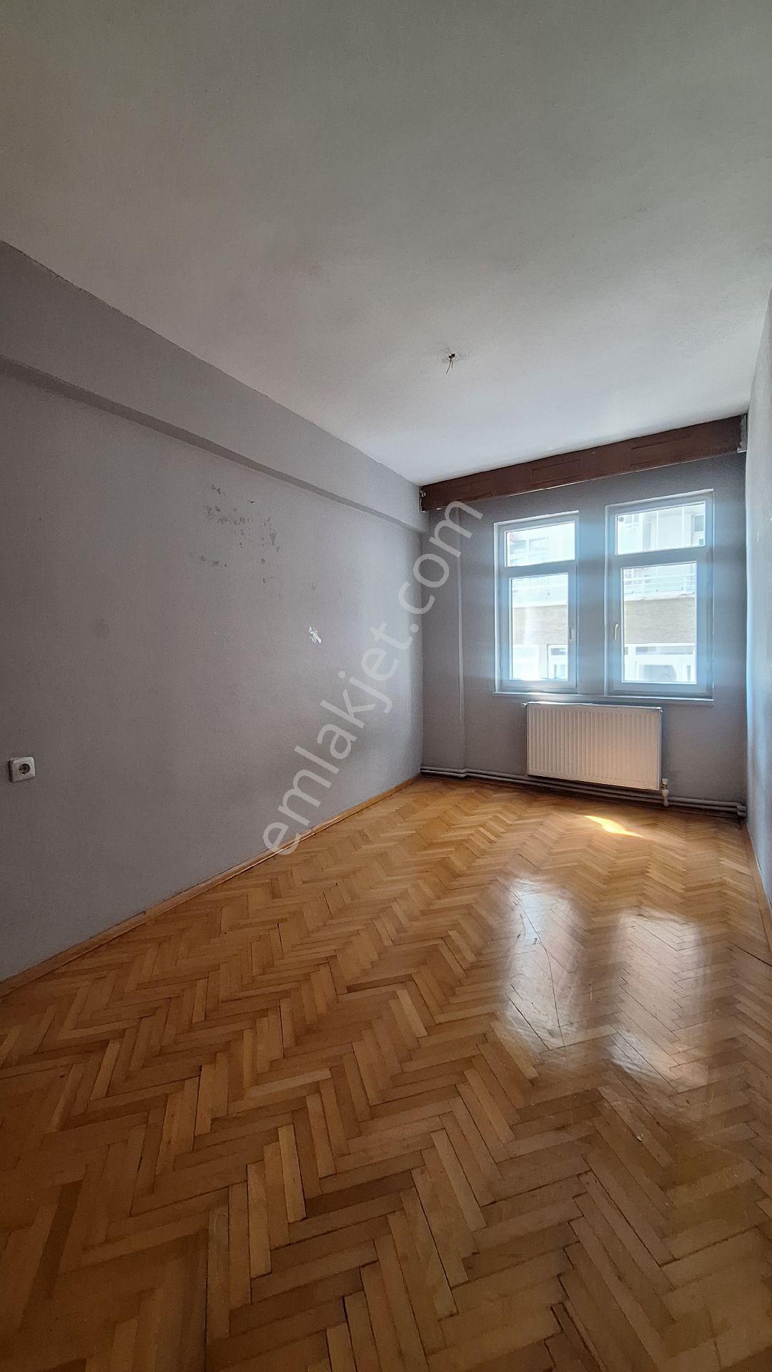 Gençlik Parkı Cephe Kiralık 3+1 - Görsel 17