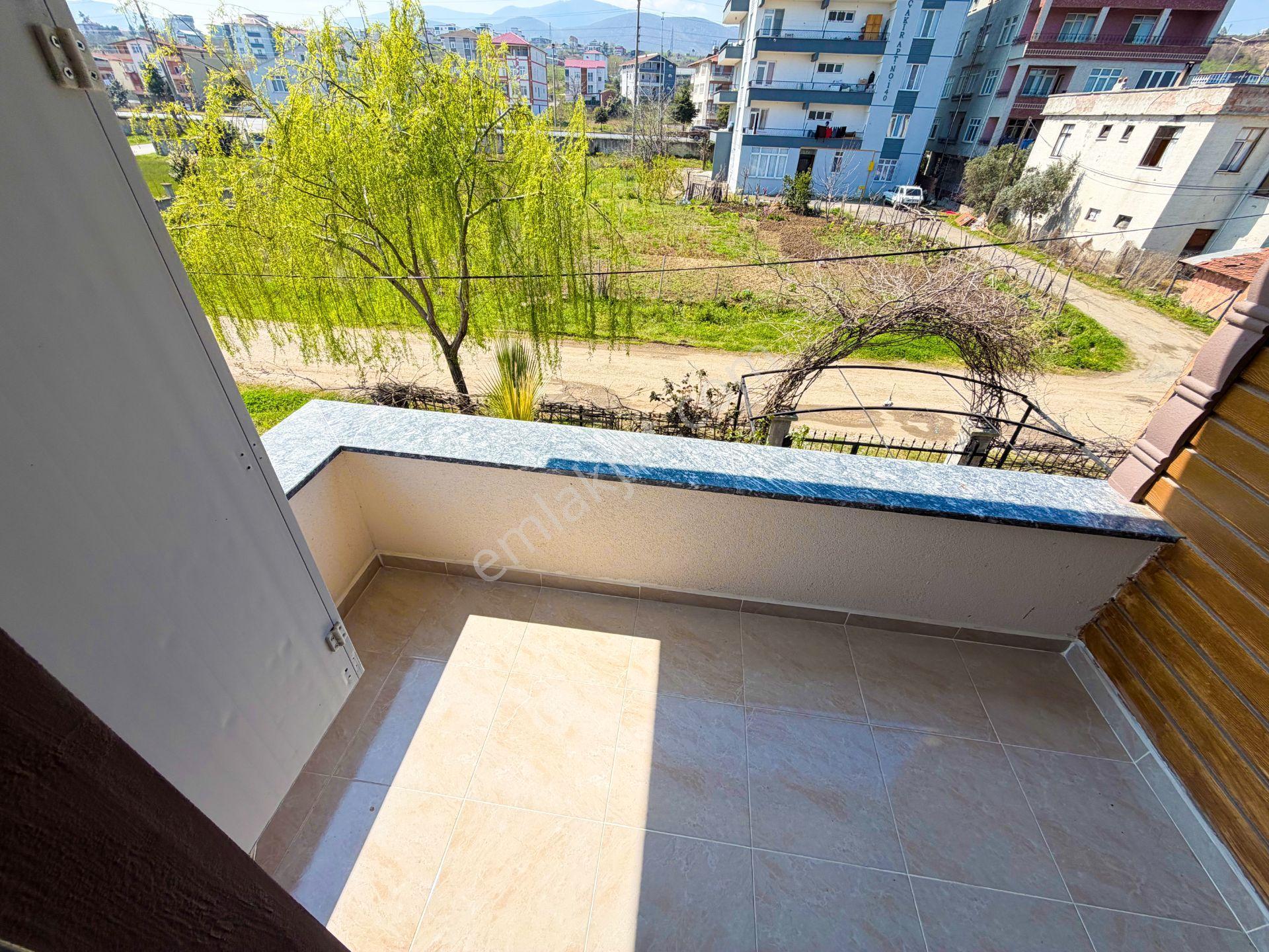 Sahil Tarafında Müstakil Bahçeli Konseptli 3+1 Sıfır Daire - Görsel 14