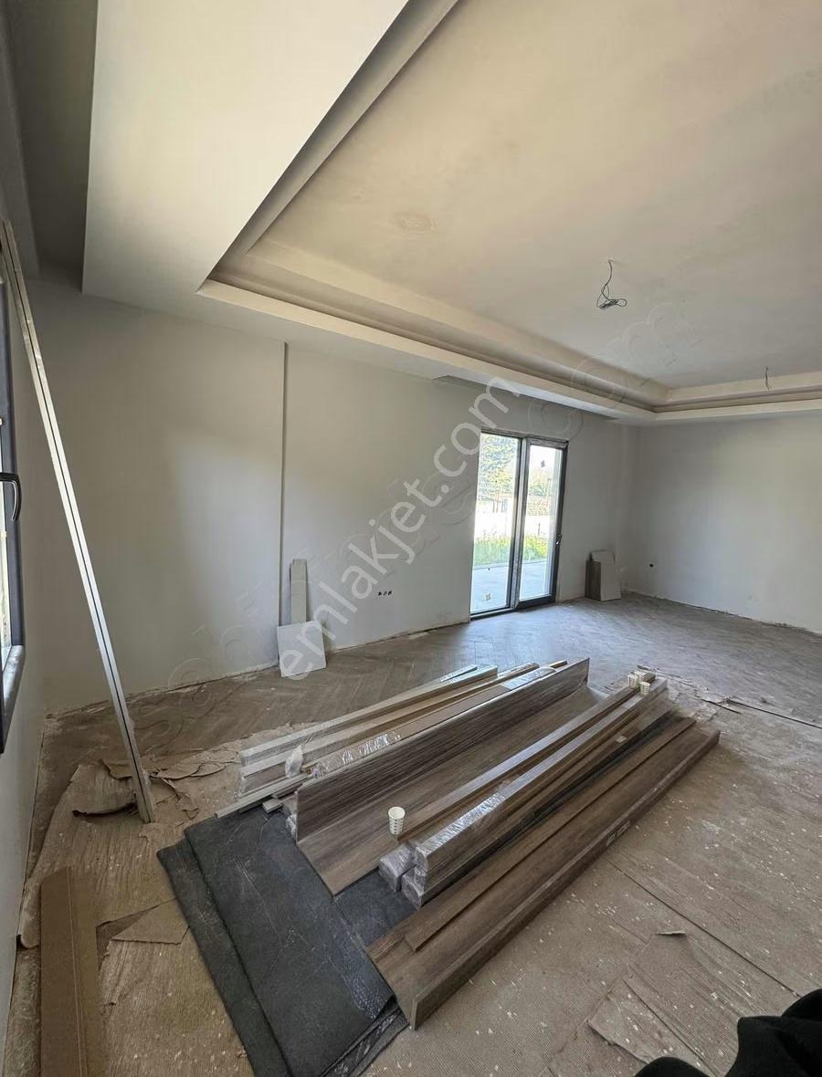 Çerkezköy Ambardere'de Site İçinde Lüks Villa - Görsel 3