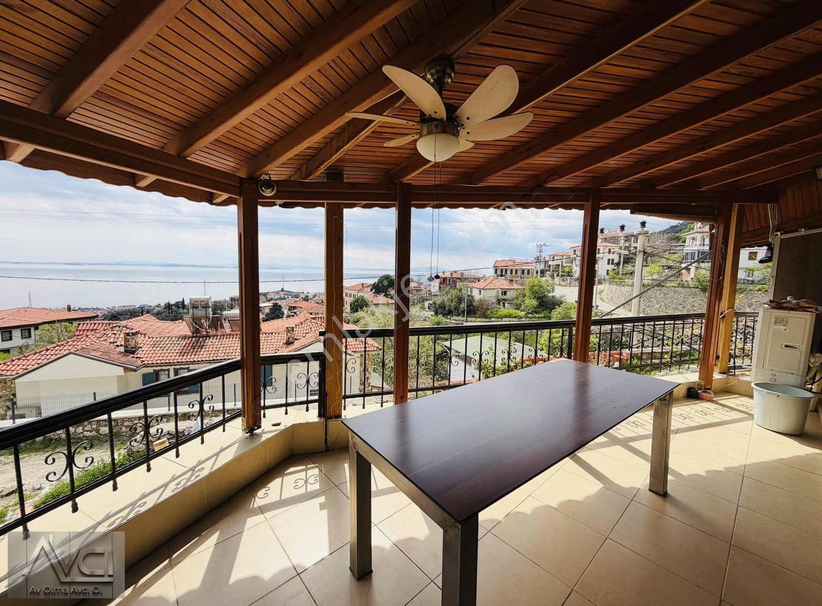 Avcı'dan Altınoluk 5+1 Full Manzara Triplex Villa Kapalı Otopark - Görsel 26