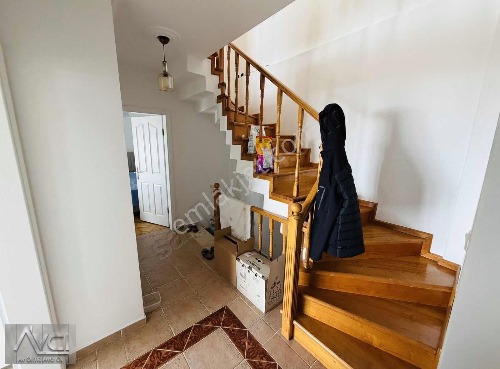 Avcı'dan Altınoluk 5+1 Full Manzara Triplex Villa Kapalı Otopark - Görsel 12