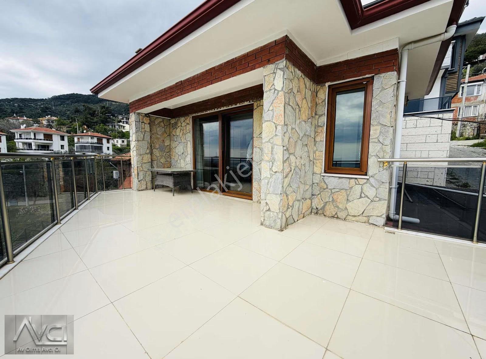 Avcı'dan Altınoluk 5+1 Full Manzara Triplex Villa Kapalı Otopark - Görsel 7