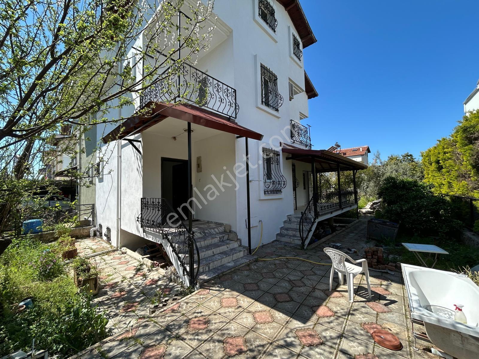 Müstakil Büyük Bahceli Villa - Görsel 5