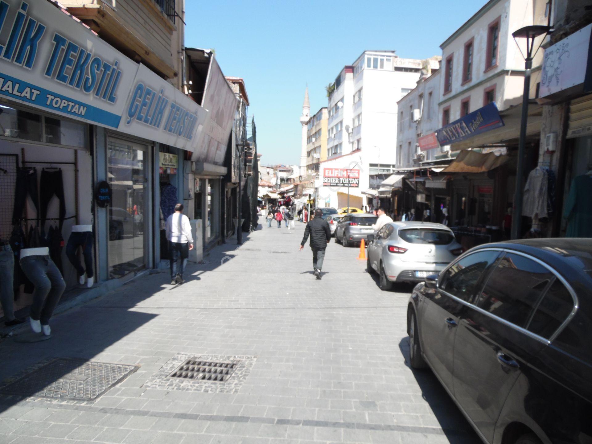 Konak Kemeraltı Kar İşhanında Kiralık 1+0 Büro/ofis - Görsel 9