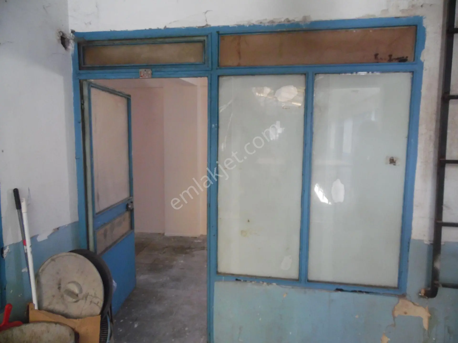 Konak Kemeraltı Kar İşhanında Kiralık 1+0 Büro/ofis - Görsel 4