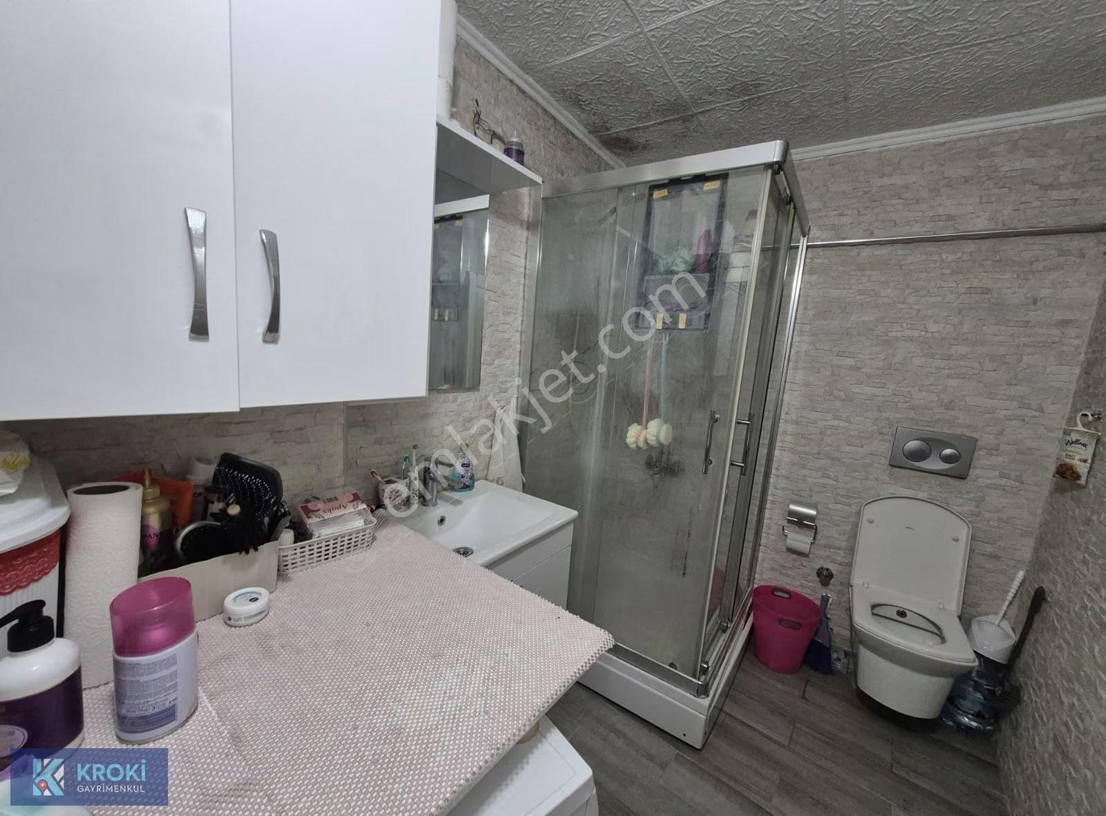 Krokiden Bölge Metro Yakını Satılık Temiz 2+1 Daire - Görsel 7