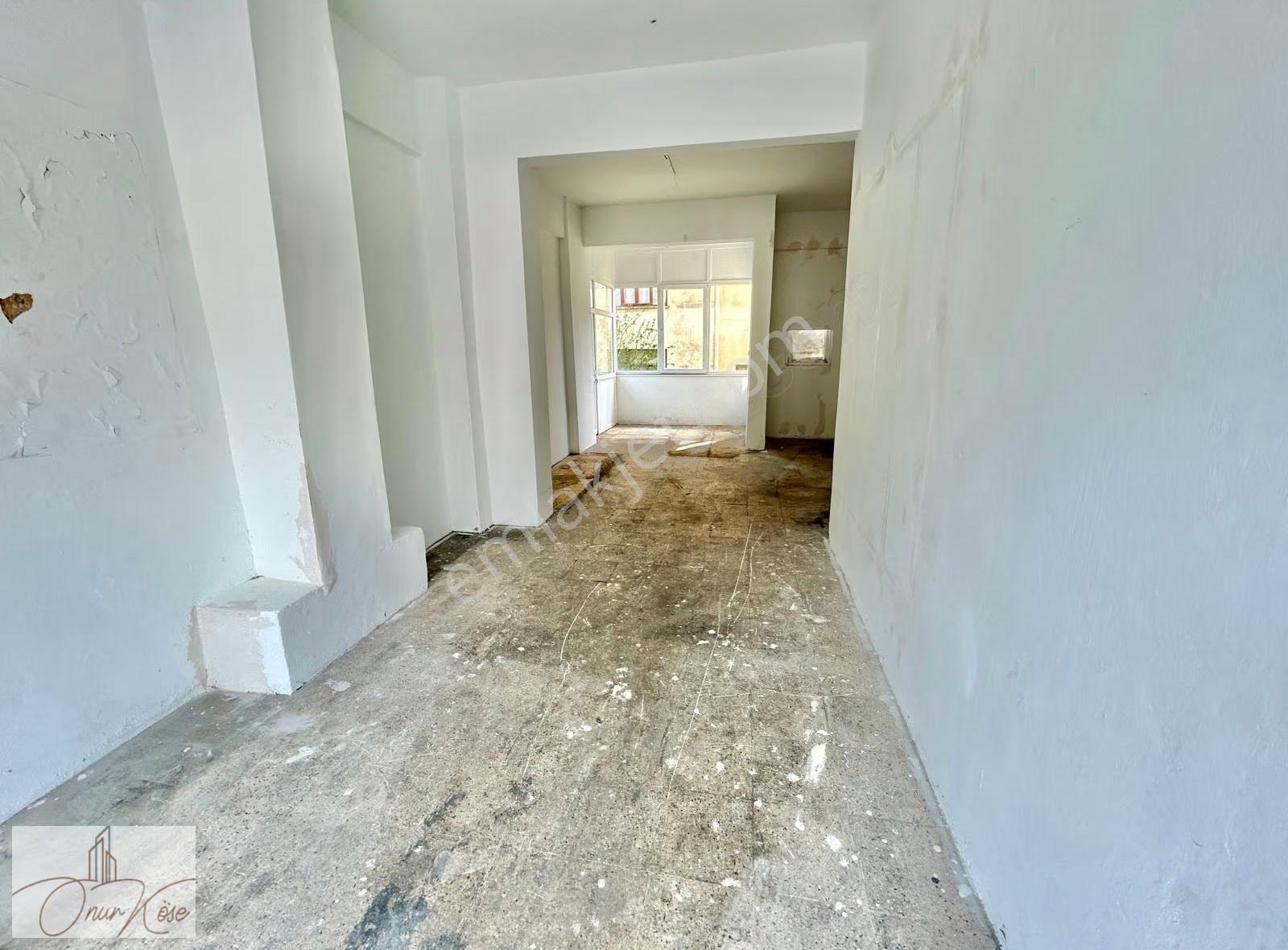 Alanya Eski Hastane Karşısı Anayolda Kiralık Köşe Dükkan - Görsel 4