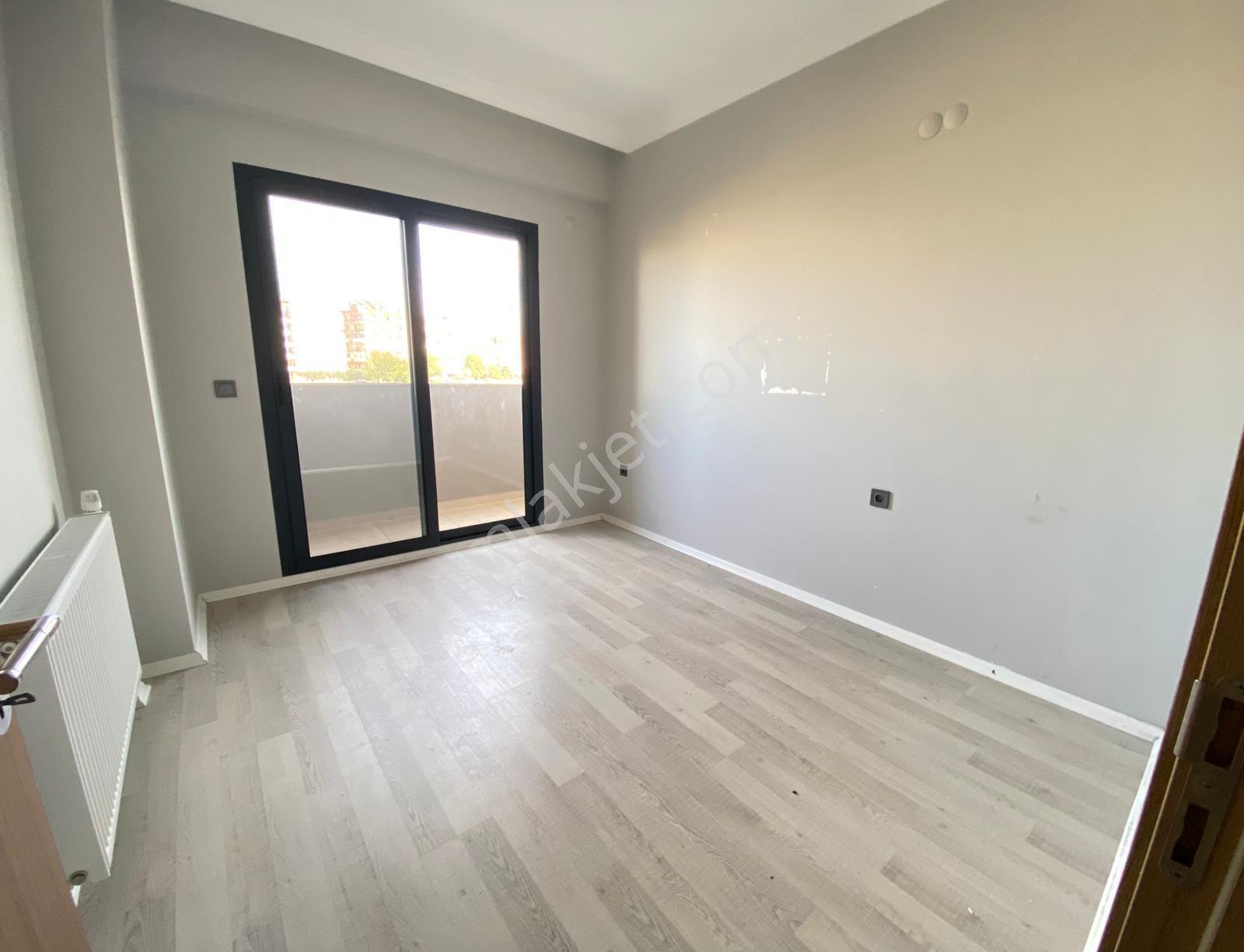 Uygan'dan Cumhuriyet Mah. 130m² 2+1 Havuzlu Site Mia Koru 2 - Görsel 19