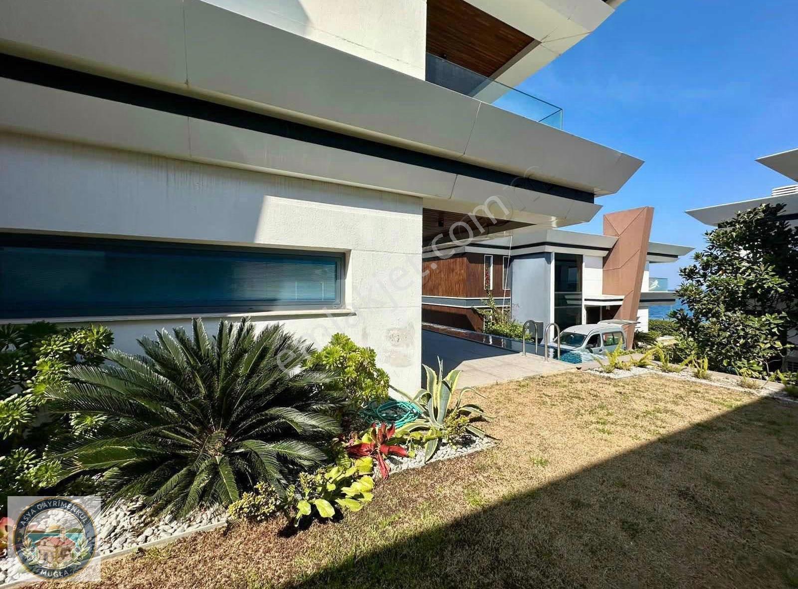 Urlanın Kalbinde, Denize Sıfır Bir Yaşam Ultra Lüks Villa - Görsel 31