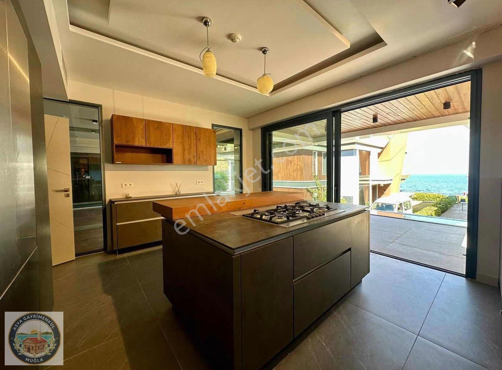 Urlanın Kalbinde, Denize Sıfır Bir Yaşam Ultra Lüks Villa - Görsel 28