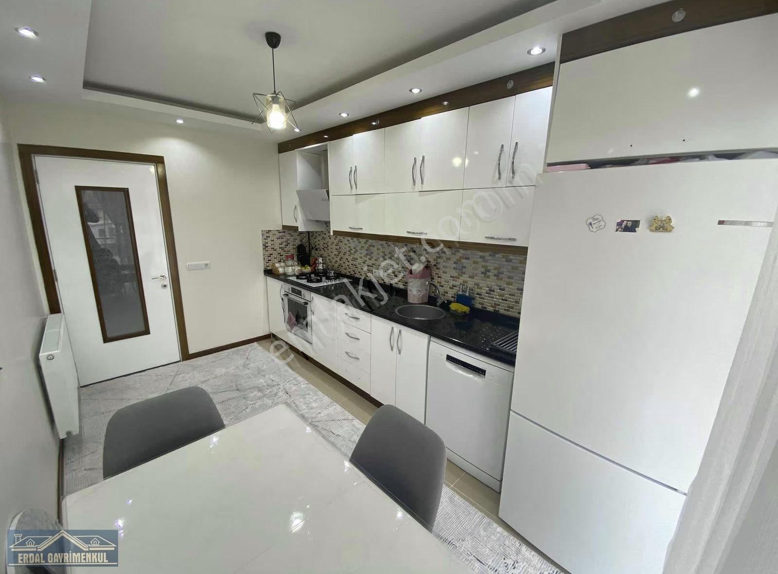 Site İçerisinde Satılık Fırsat 3+1 Daire - Görsel 14