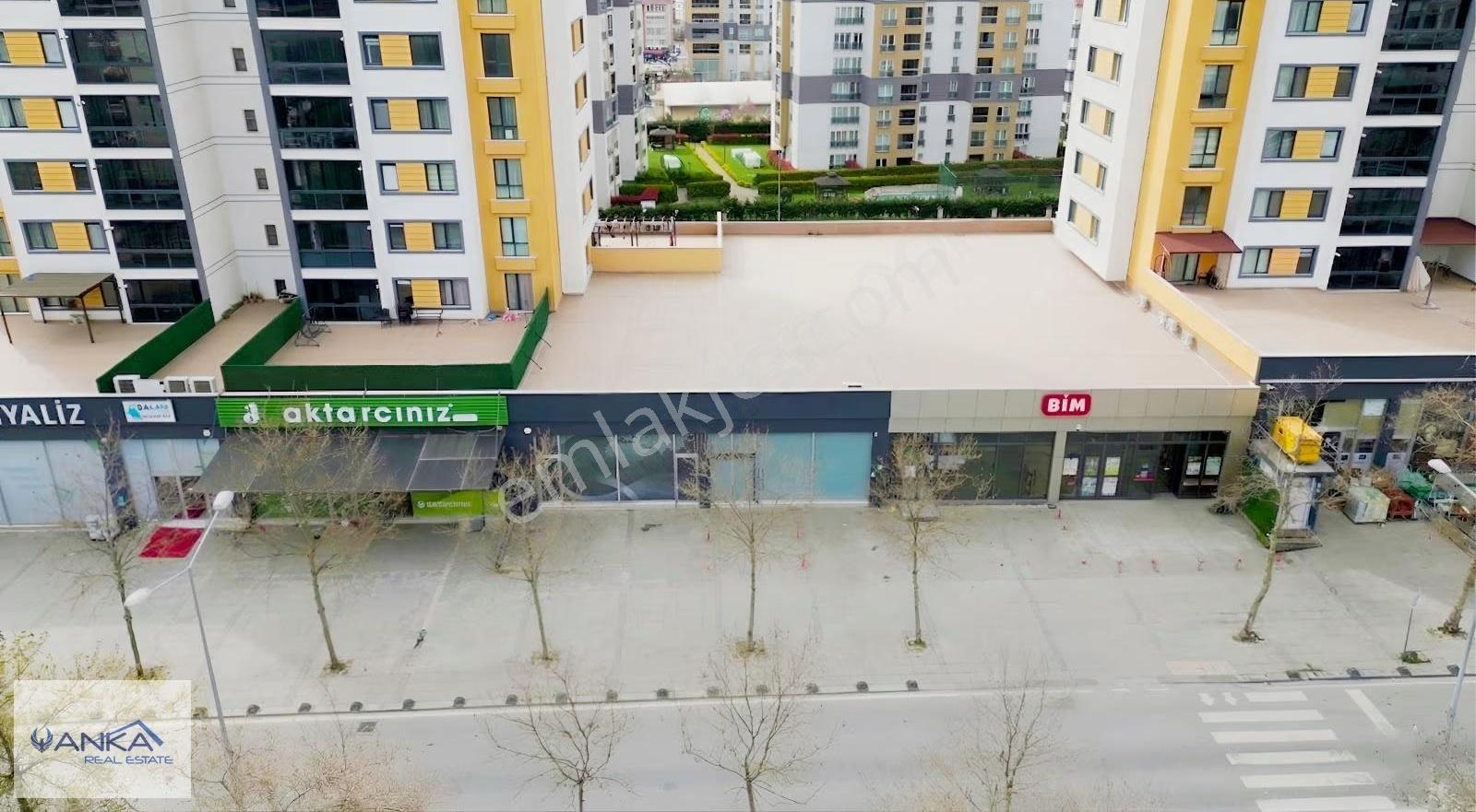 Anka Real Estate/sancaktepe Merkez'de Kiralık Depolu Dükkan