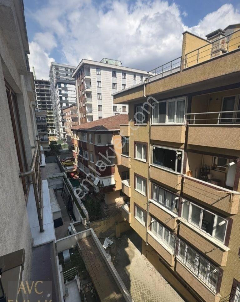 Küçükçekmece Fatih Mah. 6 Yıllık Genç Binada Satılık 3+1 Daire - Görsel 6