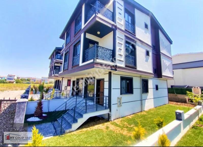 Ht Grup// Merkezde İskanlı Denize 300 M. Büyük Bahçeli 4+1 Villa - Görsel 16