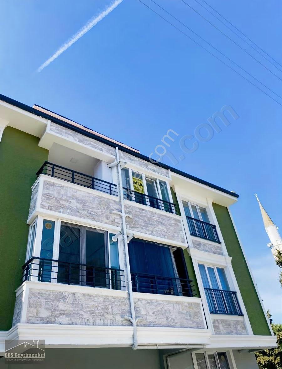 2+1 Açık Mutfaklı Hazır İçinde Kiracısı Olan Satılık Daire