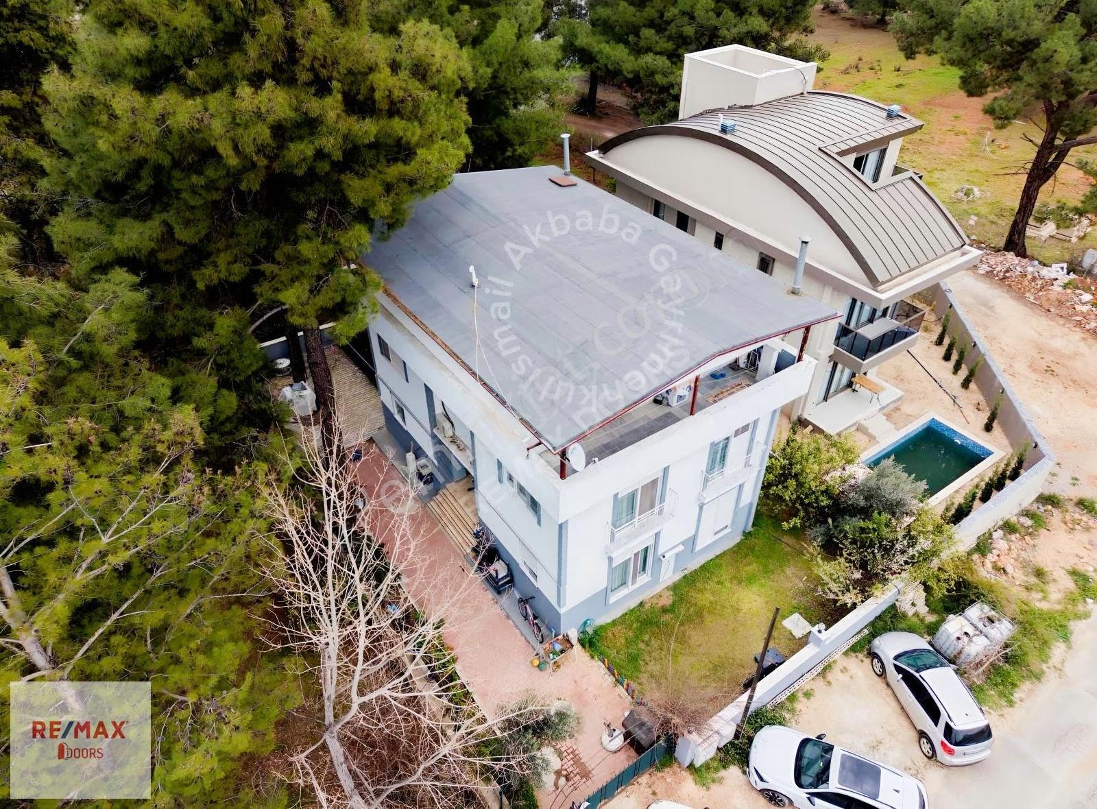 Döşemealtı Düzlerçamı Satılık Tripleks İkiz Villa - Görsel 9