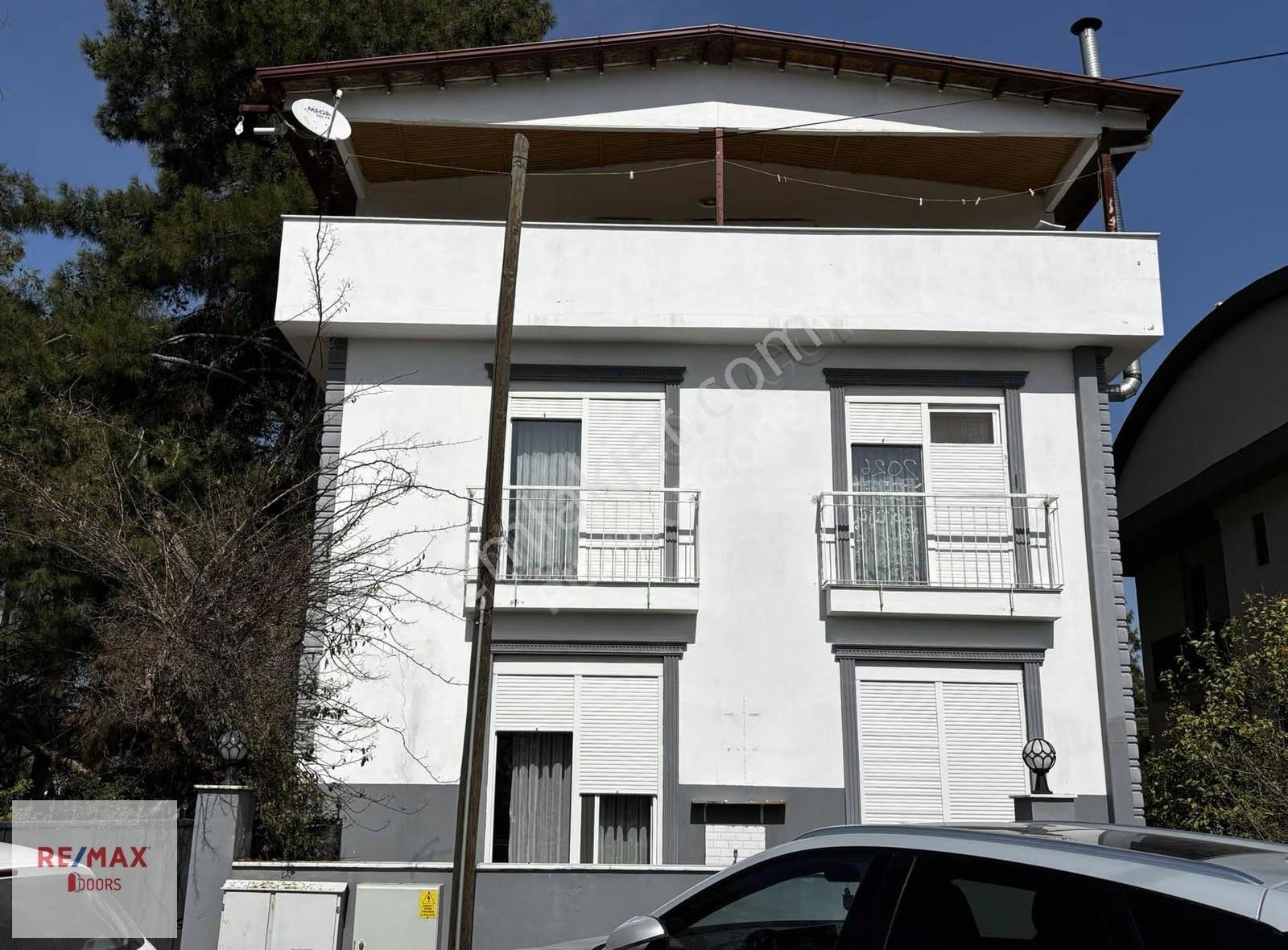 Döşemealtı Düzlerçamı Satılık Tripleks İkiz Villa - Görsel 12