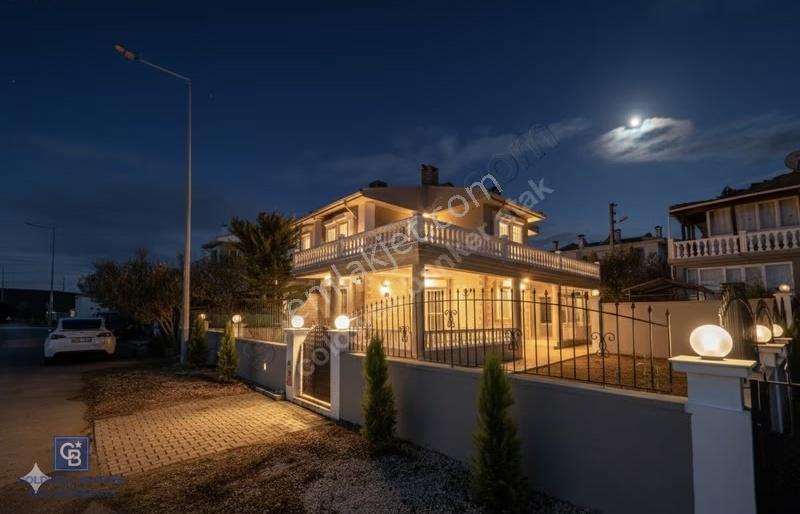 Çeşme Alaçatı'da Yenilenmiş, Masrafsız, 3+1 Villa - Görsel 18