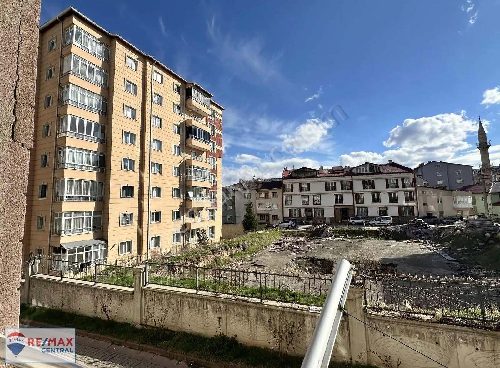 Remax Central'dan Ece Mahallesi Merkeze Yakın Satılık Daire - Görsel 3
