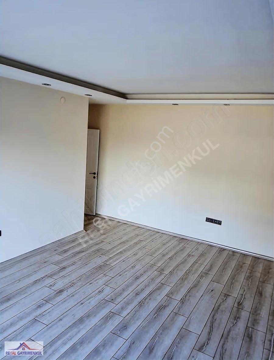 Real Gayrimenkul'den Altıntepede Nezih Bir Sitede 2+1 Daire - Görsel 15